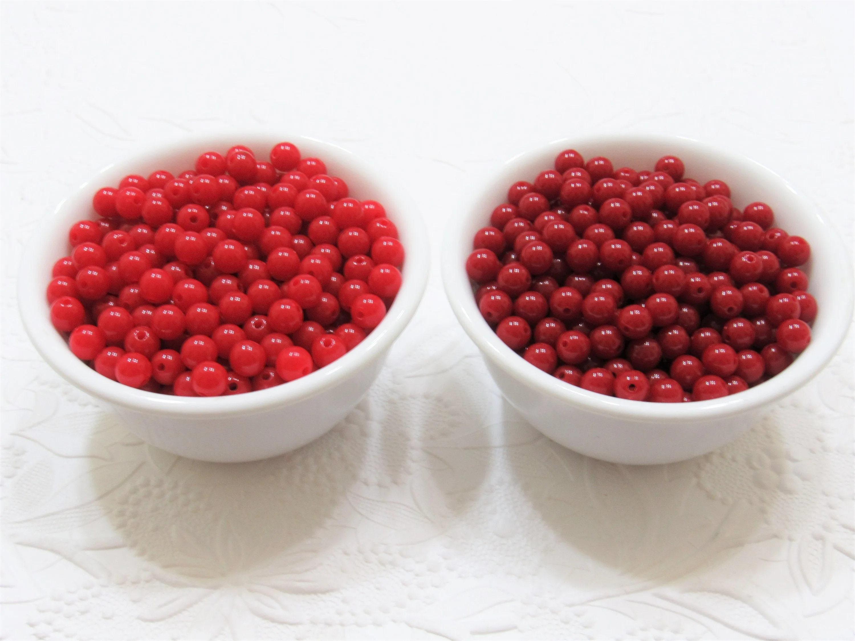 100ct. 8mm Reds Bubblegum beads,Gum Ball Beads, Round Acrylic Beads, Chunky Bubblegum Bead, Chunky Necklace Supply, Gumball Bead
