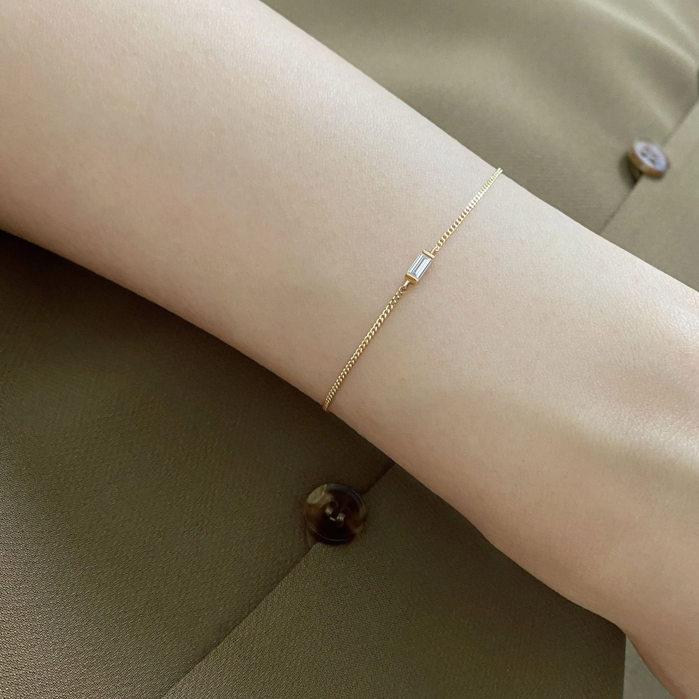 14k Solid Gold White Sapphire Baguette Bracelet