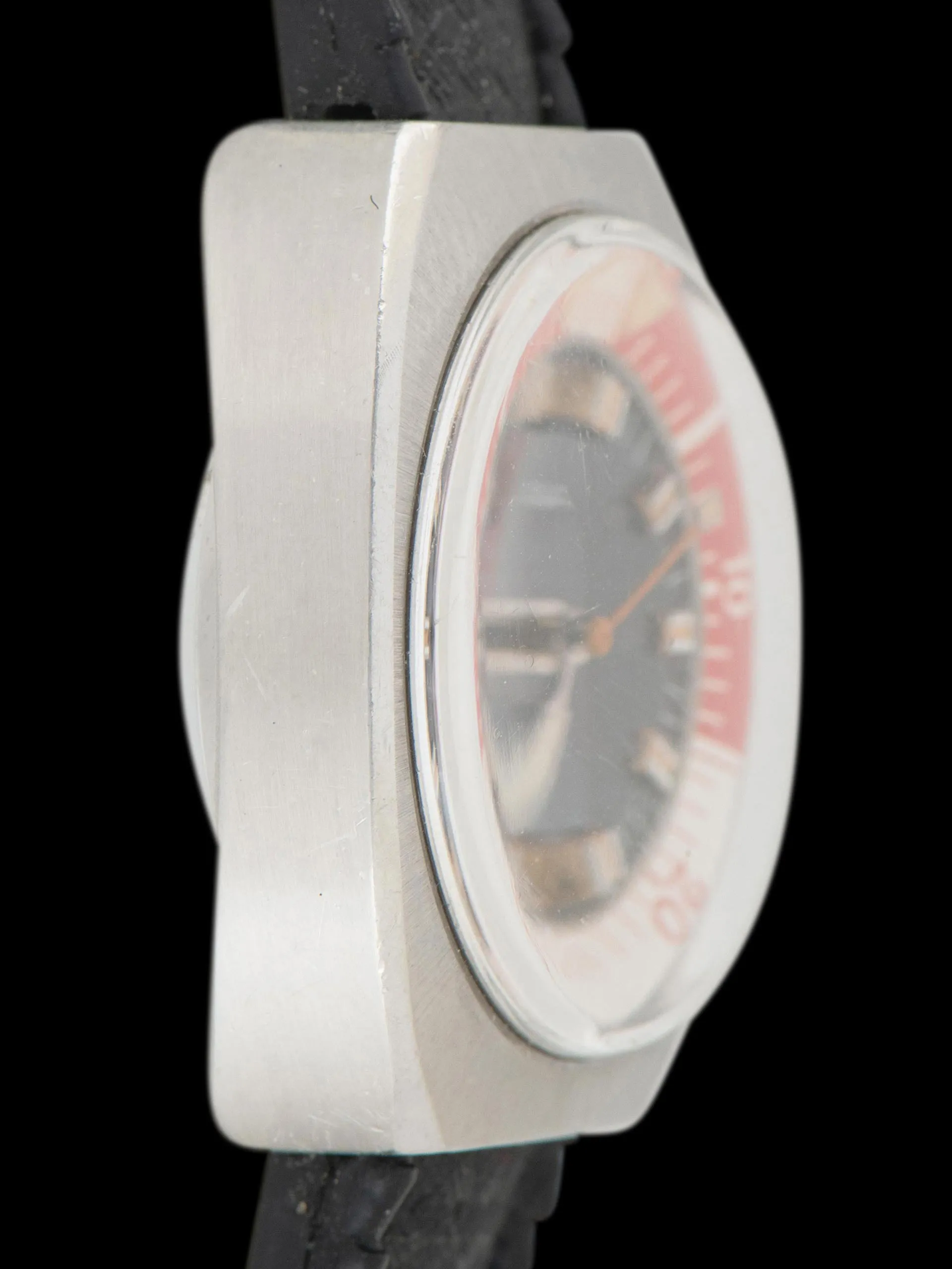 1971 Bulova Ladies Diver "O" (Ref. 7042)