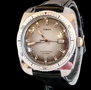 1975 TIMEX Viscount Automatic Watch Date Indicator Cal. M32