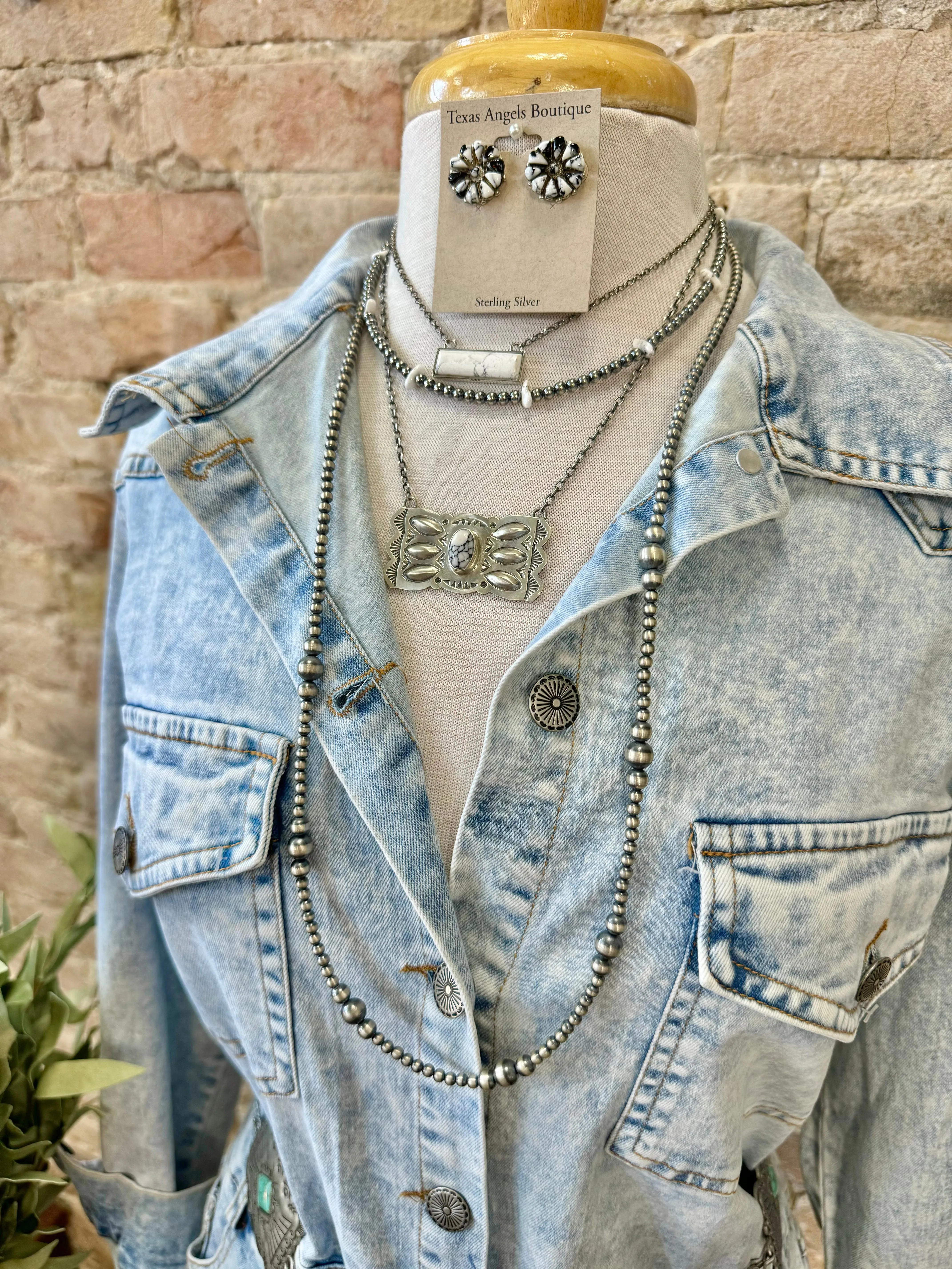 34" Sterling Silver Navajo Pearls Necklace