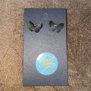 Assorted Black Stud Earrings🖤