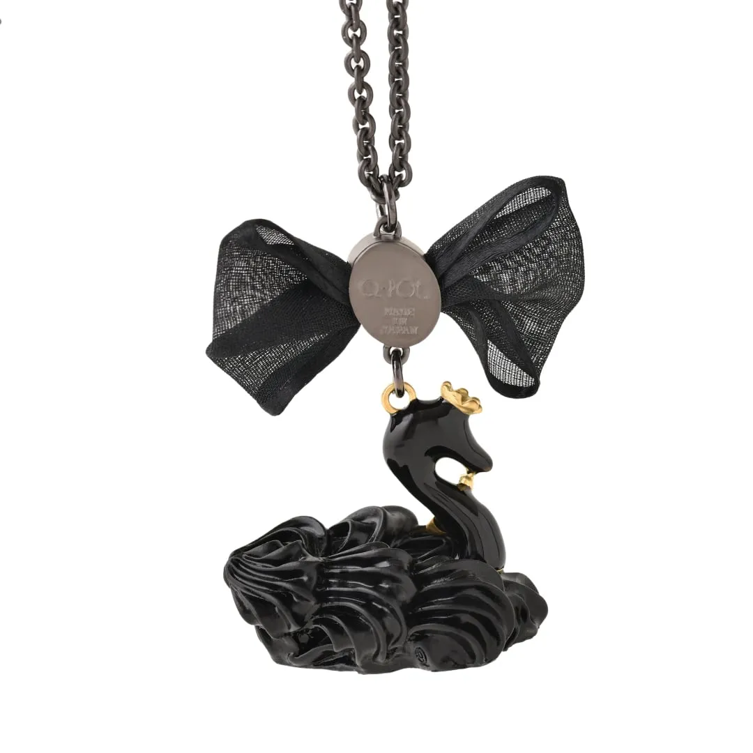 Black Swan Cream Cake Necklace【Japan Jewelry】