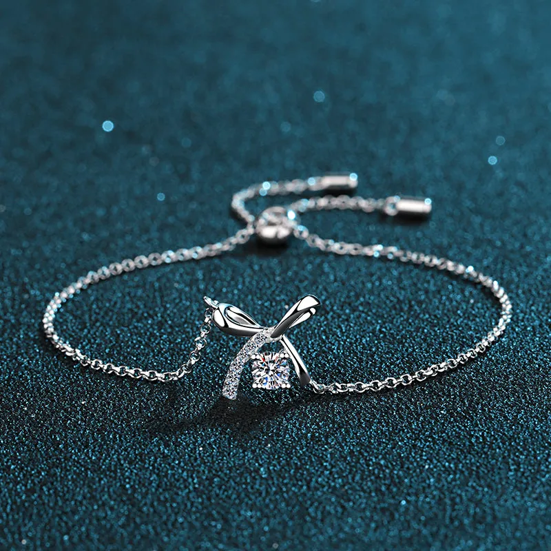 Bow-Knot Round Cut Moissanite Diamond Bracelet