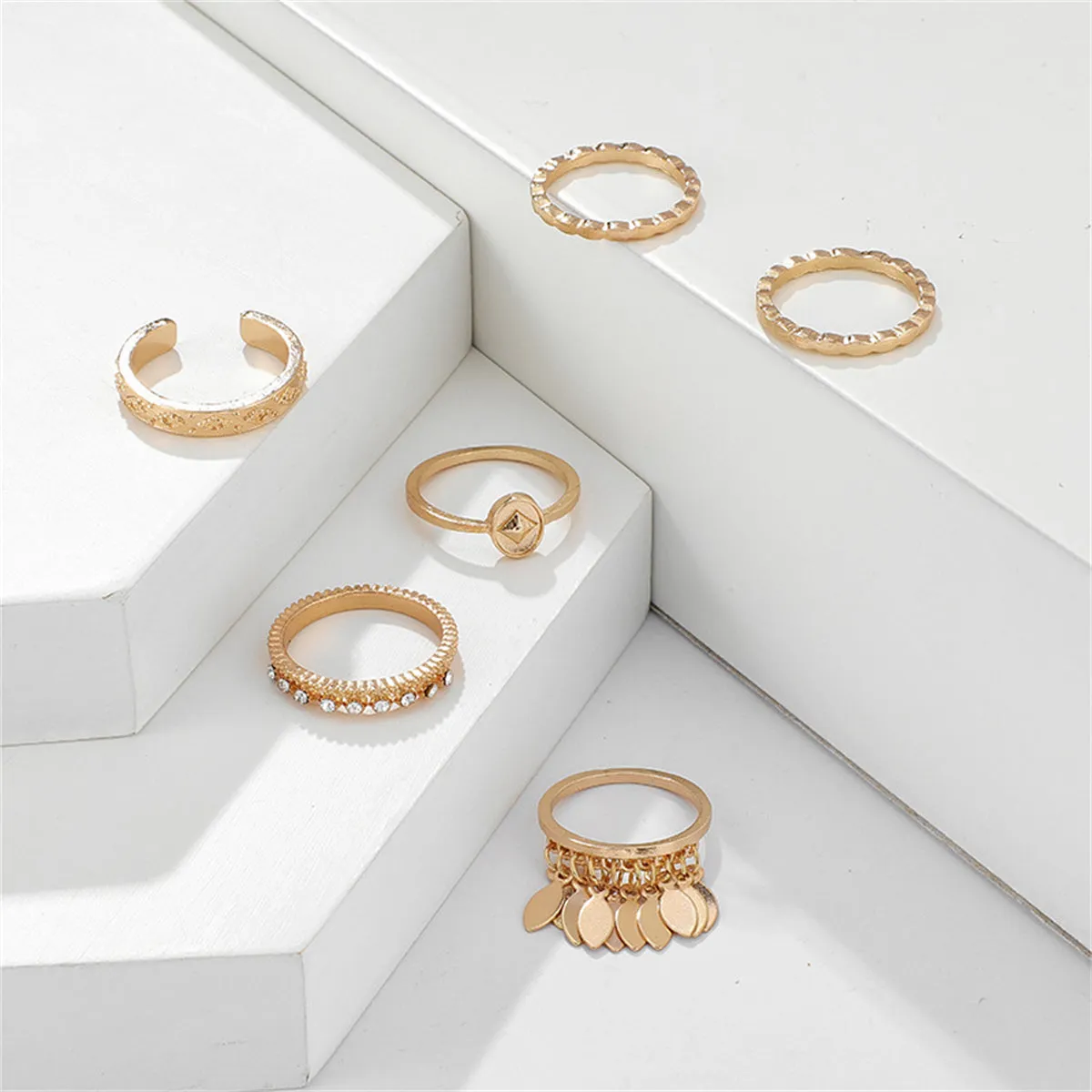 Cubic Zirconia & 18K Gold-Plated Leaves Tassel Ring Set