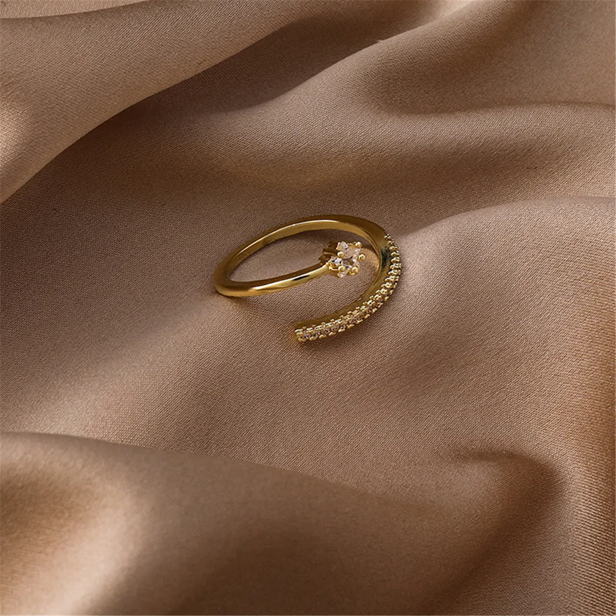 Cubic Zirconia & 18K Gold-Plated Star Ring
