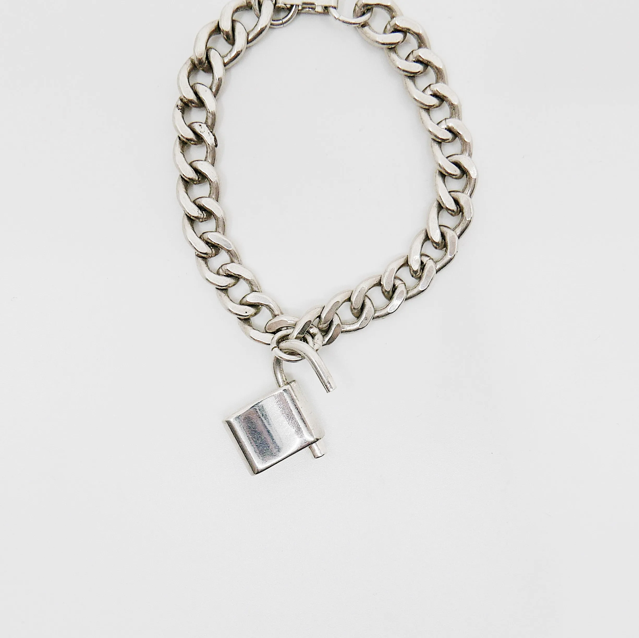 Curb Chain Lock Bracelet
