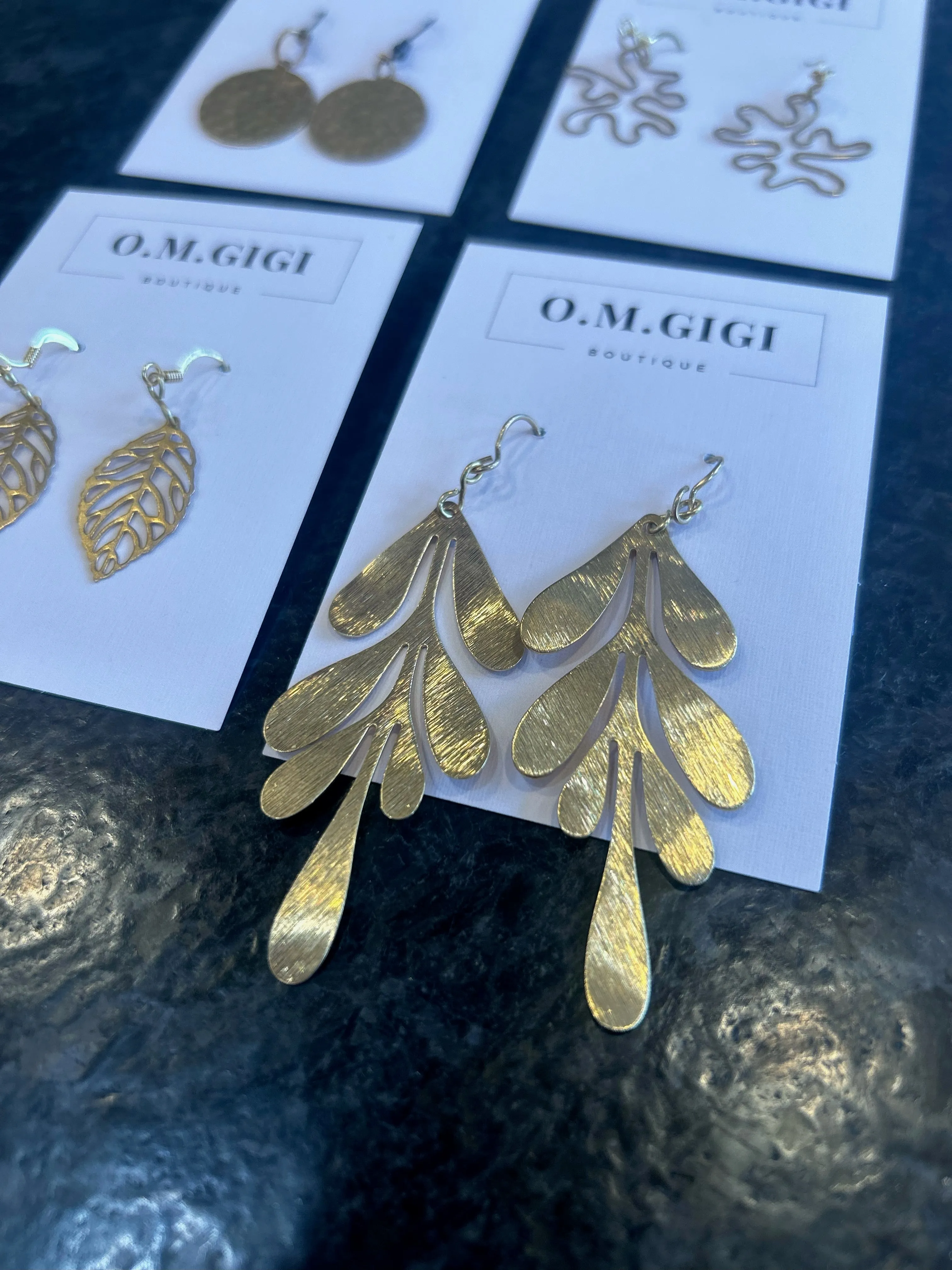 EARRINGS // 16 STYLES