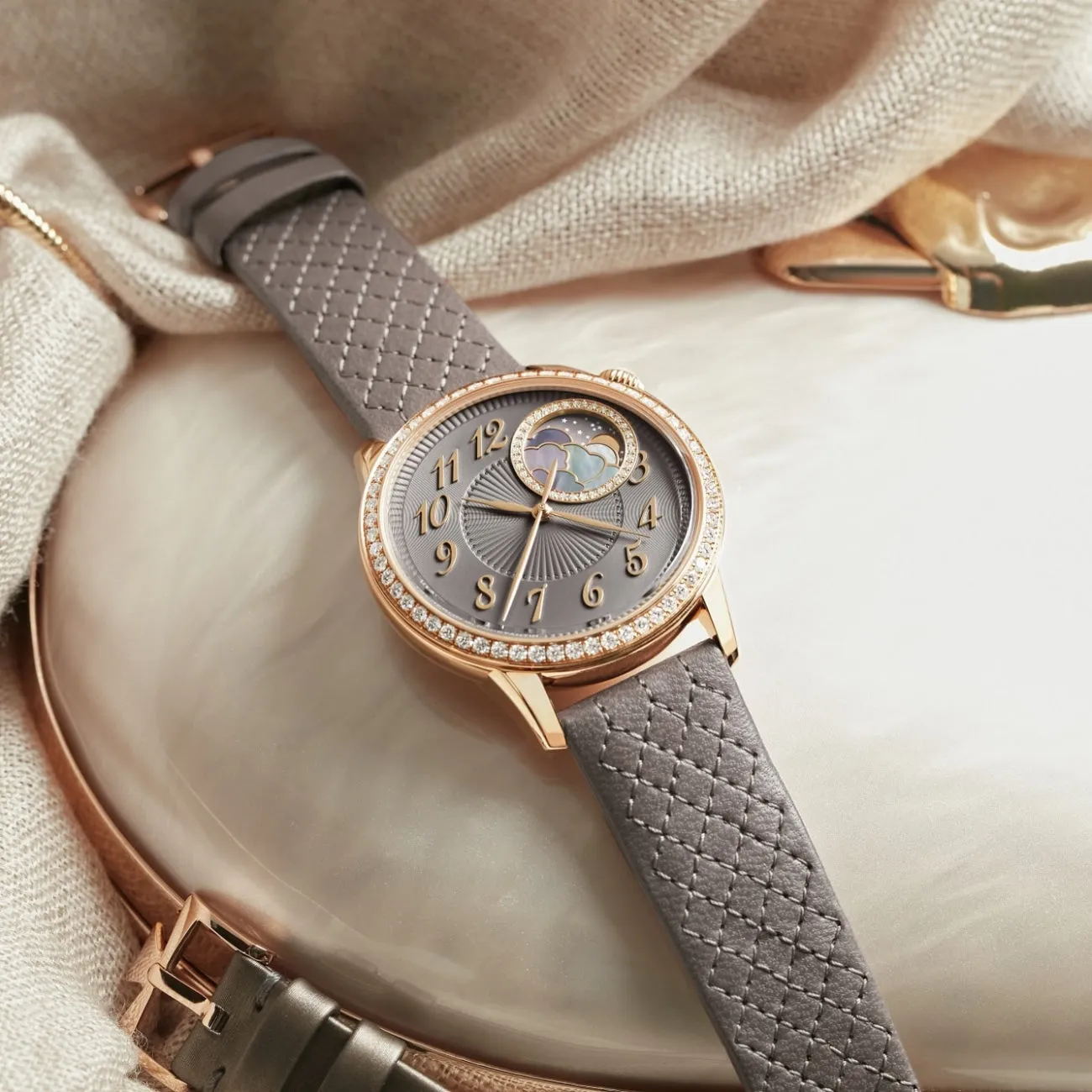 EGÉRIE MOON PHASE