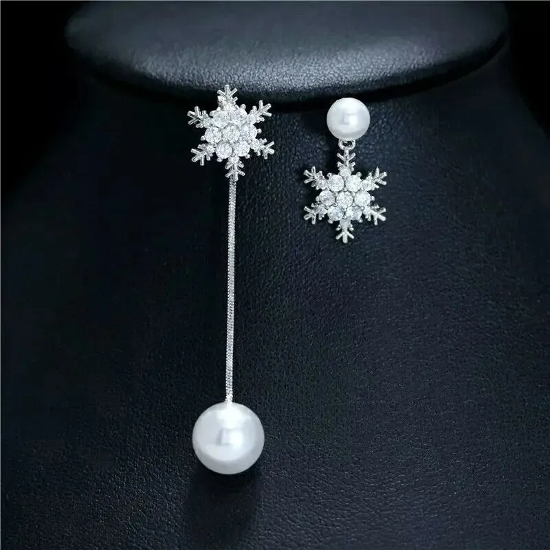 Elegant Asymmetric Pearl Dangle Earrings Luxury Crystal Snowflake Drop Earrings for Women Fashion Party Jewelry Christmas Gift