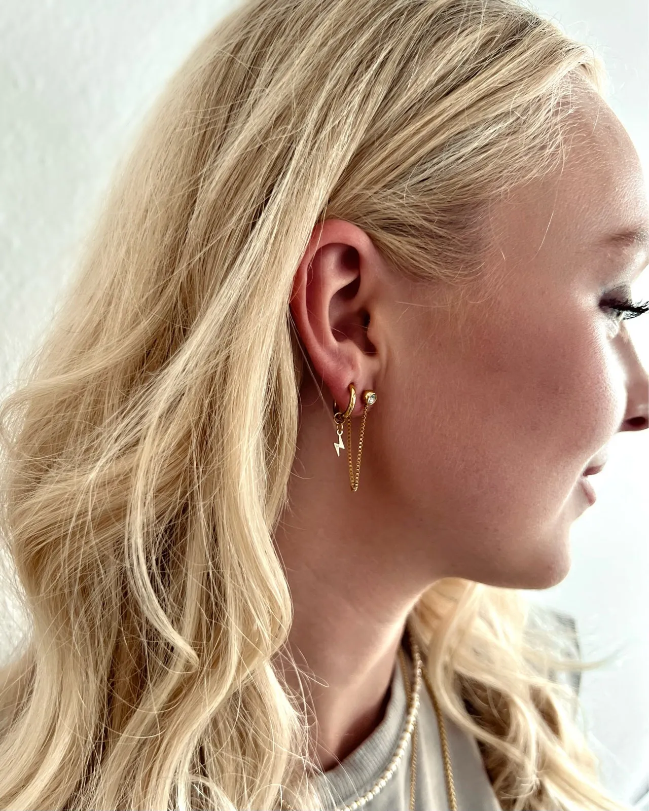 Ezzy Crystal Stud Chain Drop Earrings