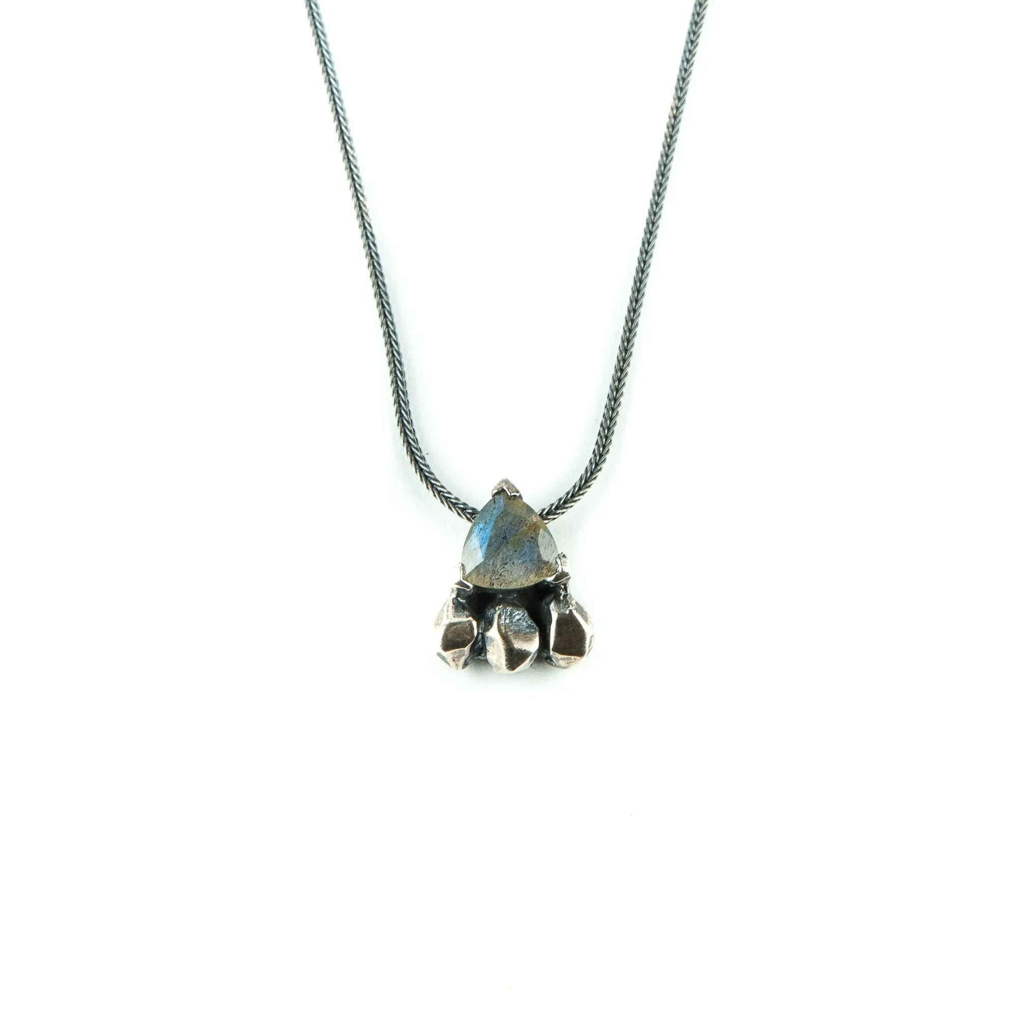 FEATHER SPEAR NECKLACE | LABRADORITE