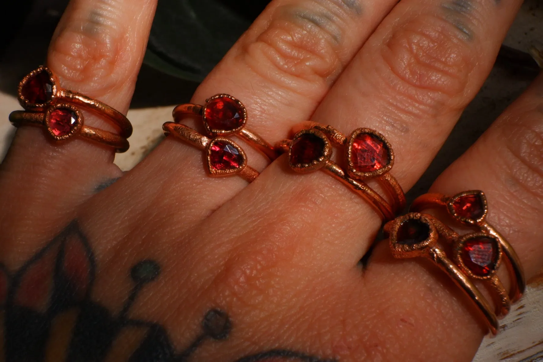 GARNET PEAR RING Faceted