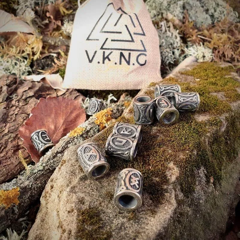 Gift Box Vegvisir Runic Pendant and Viking Beard Beads