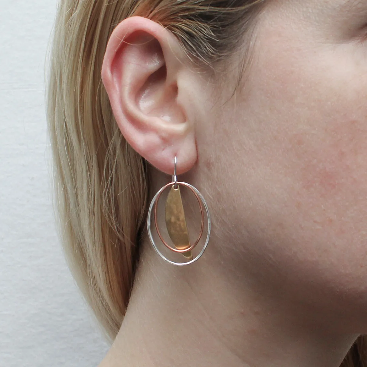Graduated Wire Ovals with Fin Wire Earring