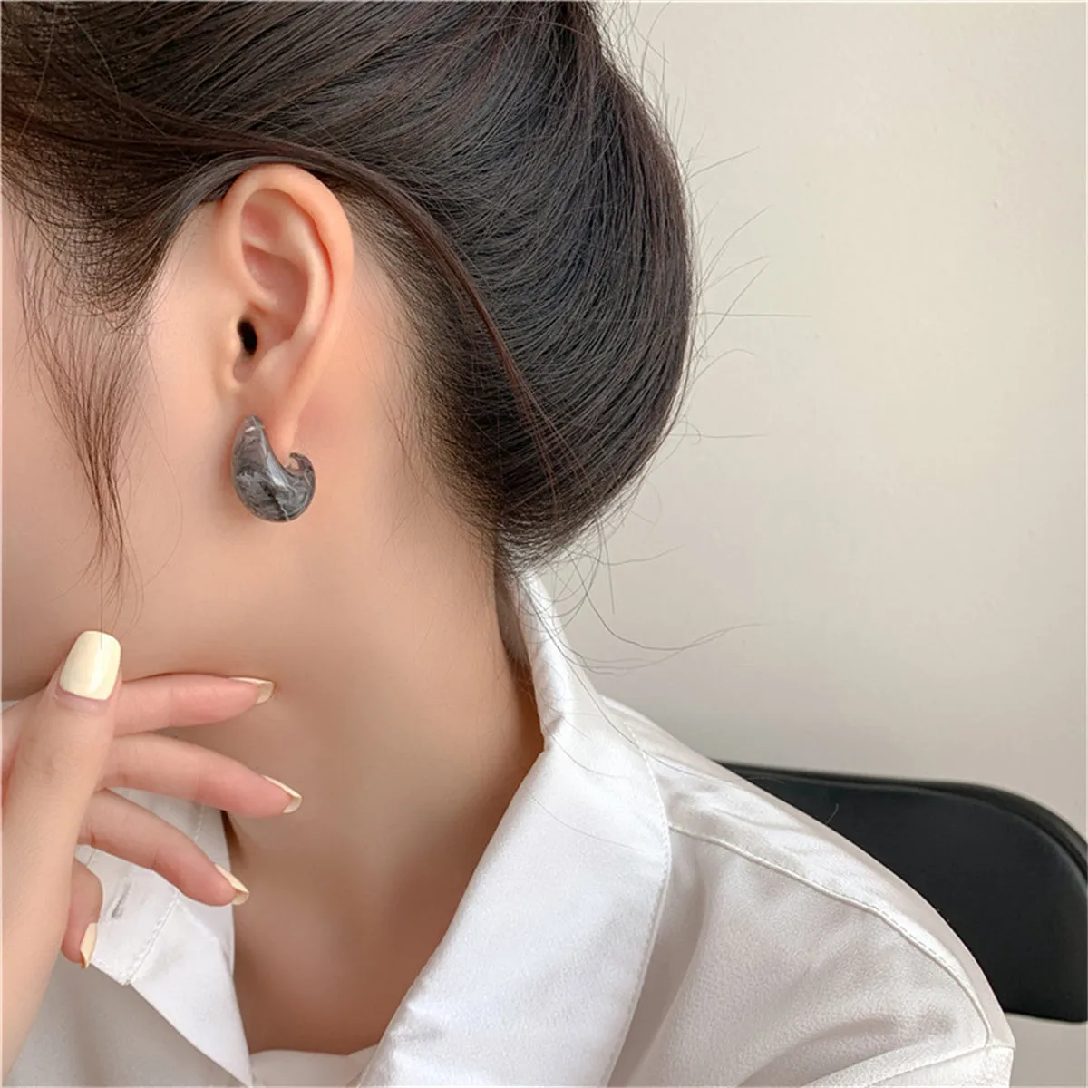 Gray Resin & Silver-Plated Rounded Drop Huggie Earrings