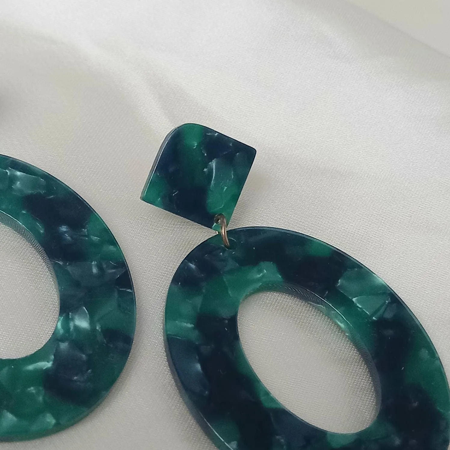 Green Resin Drop Earrings -  High Polished,Hanging Jewellery,Accessories,Green Jewellery,Gold Earrings,Emerald Green,Resin Earrings