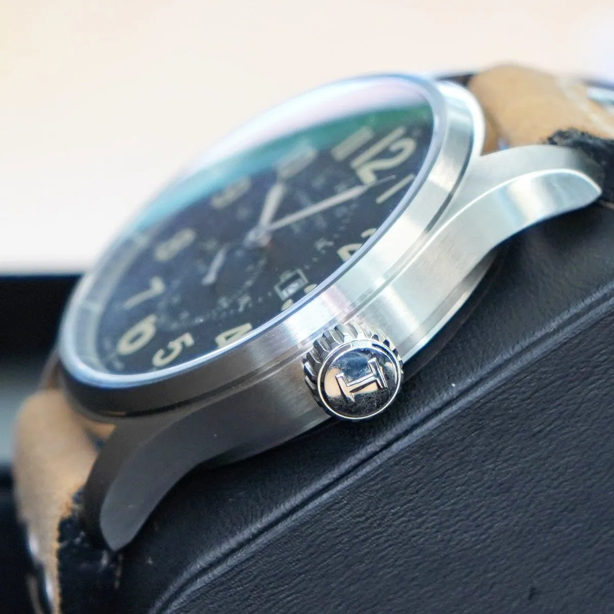 HAMILTON Khaki Field Officer Auto Watch H706550 44mm Black Dial Wristwatch  - ALL Original & Double Box!