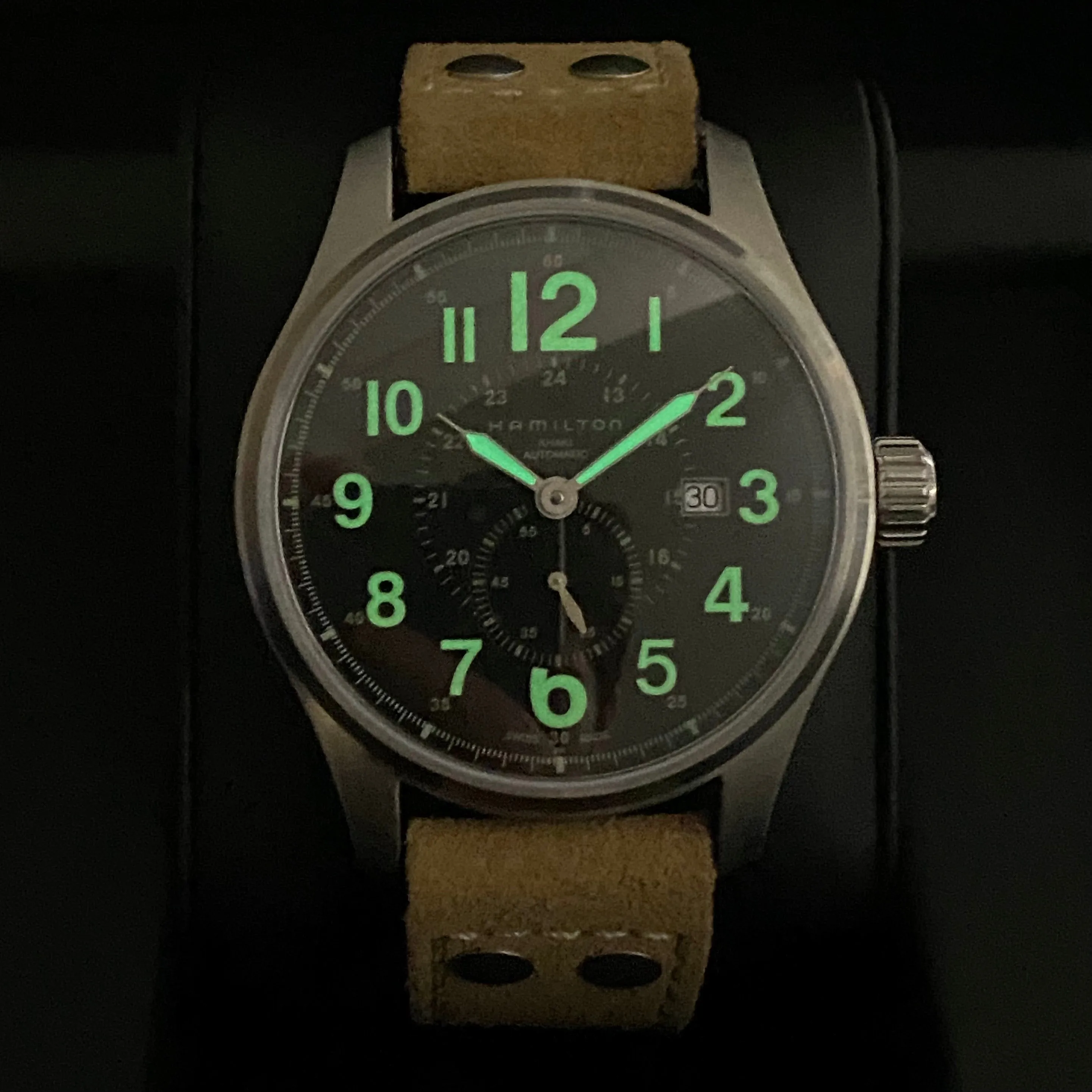 HAMILTON Khaki Field Officer Auto Watch H706550 44mm Black Dial Wristwatch  - ALL Original & Double Box!