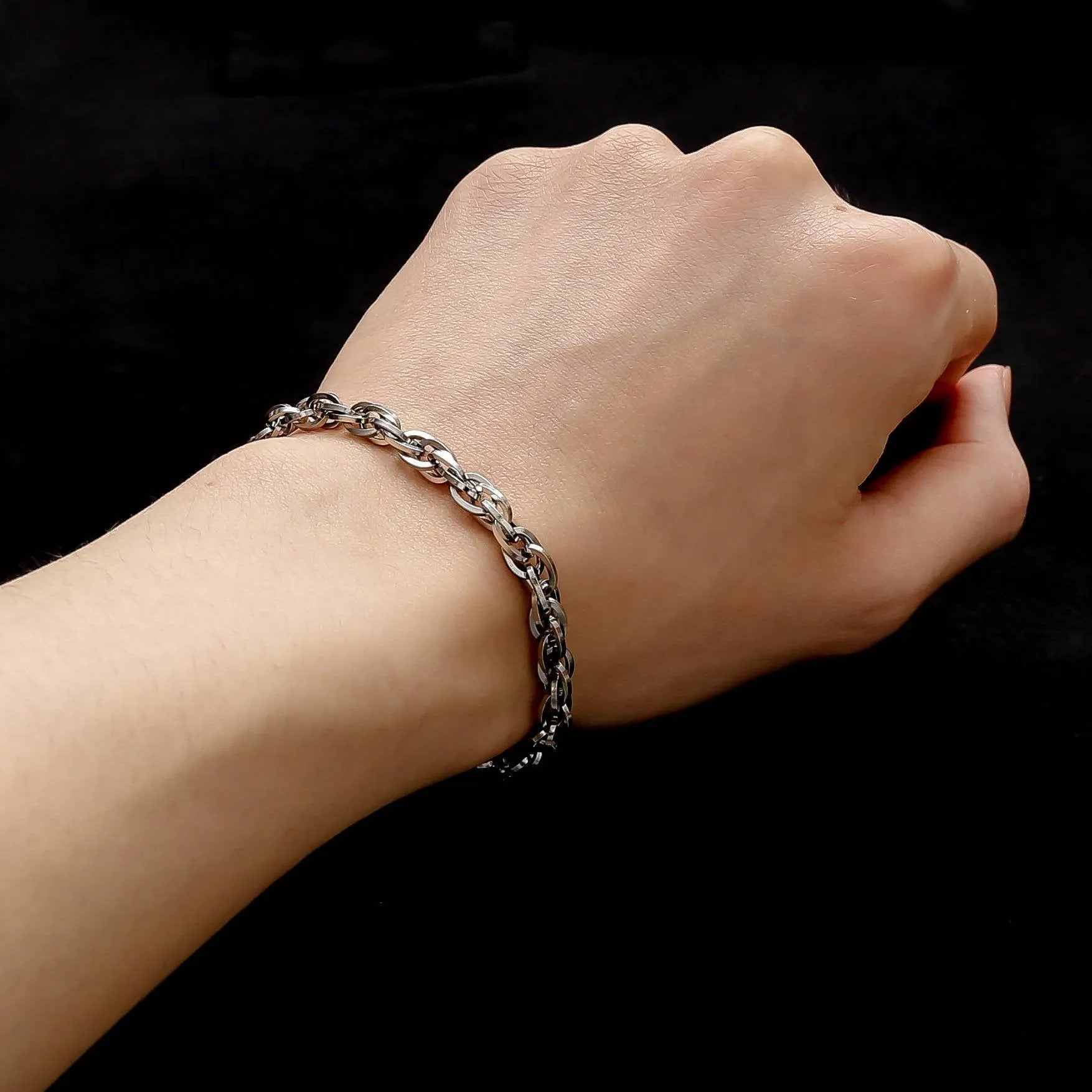HR001 Bracelet