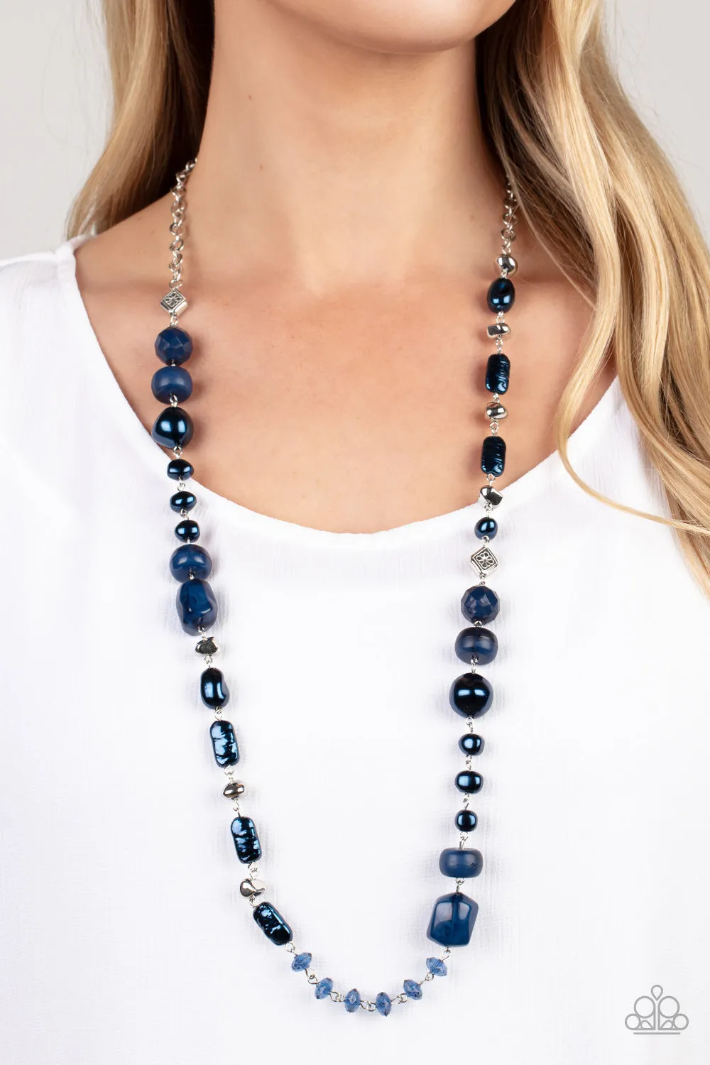 Juicy Gossip Blue Necklace Paparazzi