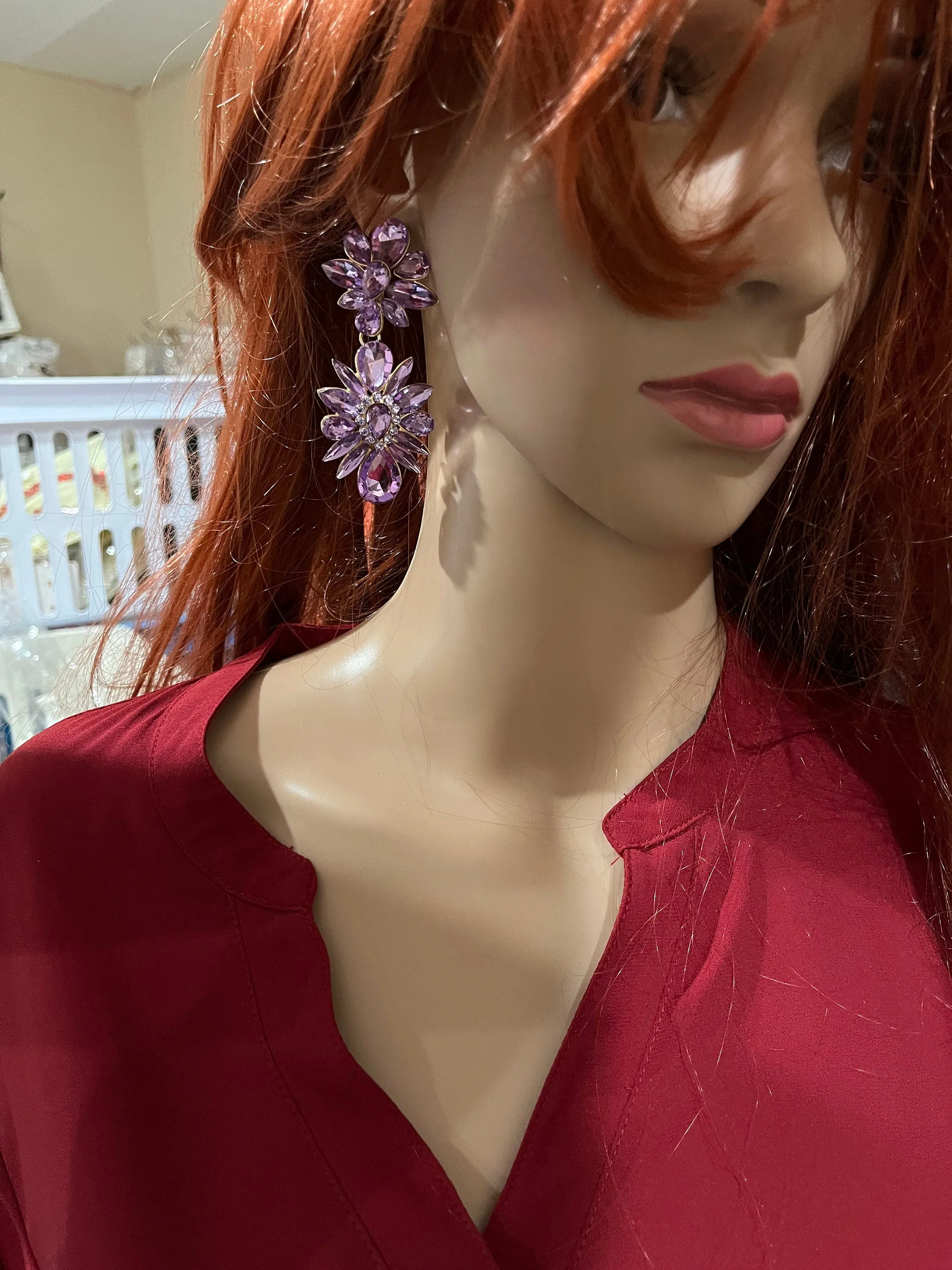 Lavender Purple Crystal earrings , long large  lavender teardrop earring purple earrings , big  light  purple wedding earrings lilac
