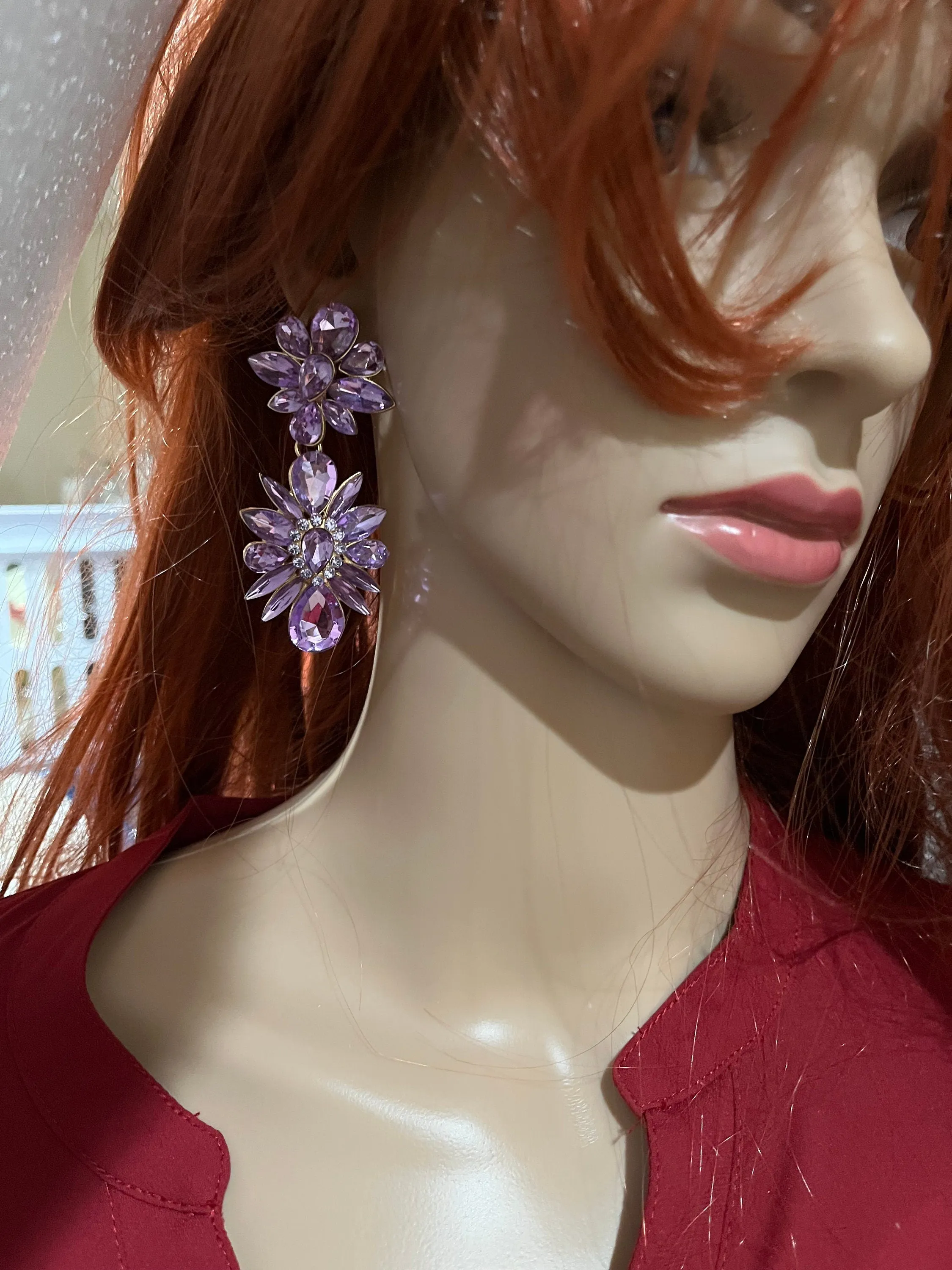 Lavender Purple Crystal earrings , long large  lavender teardrop earring purple earrings , big  light  purple wedding earrings lilac