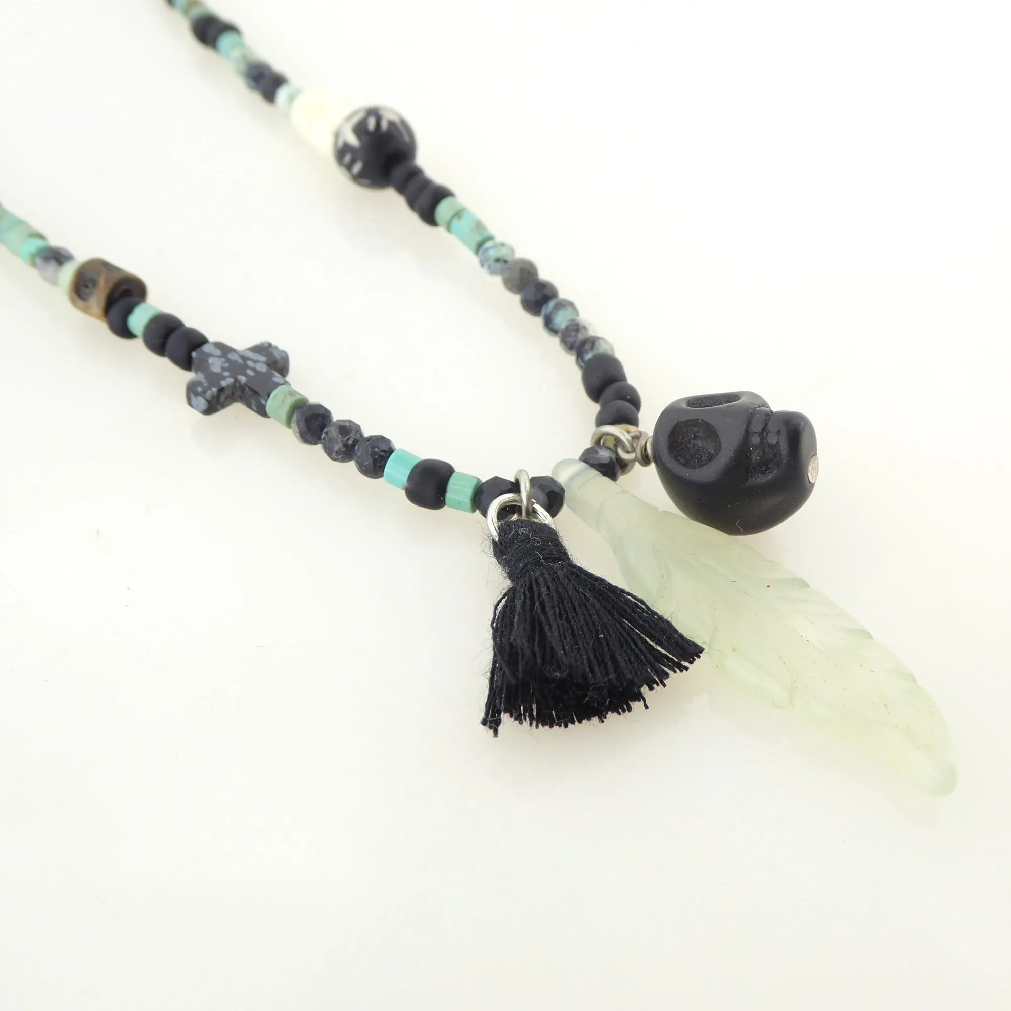 Light agate feather necklace
