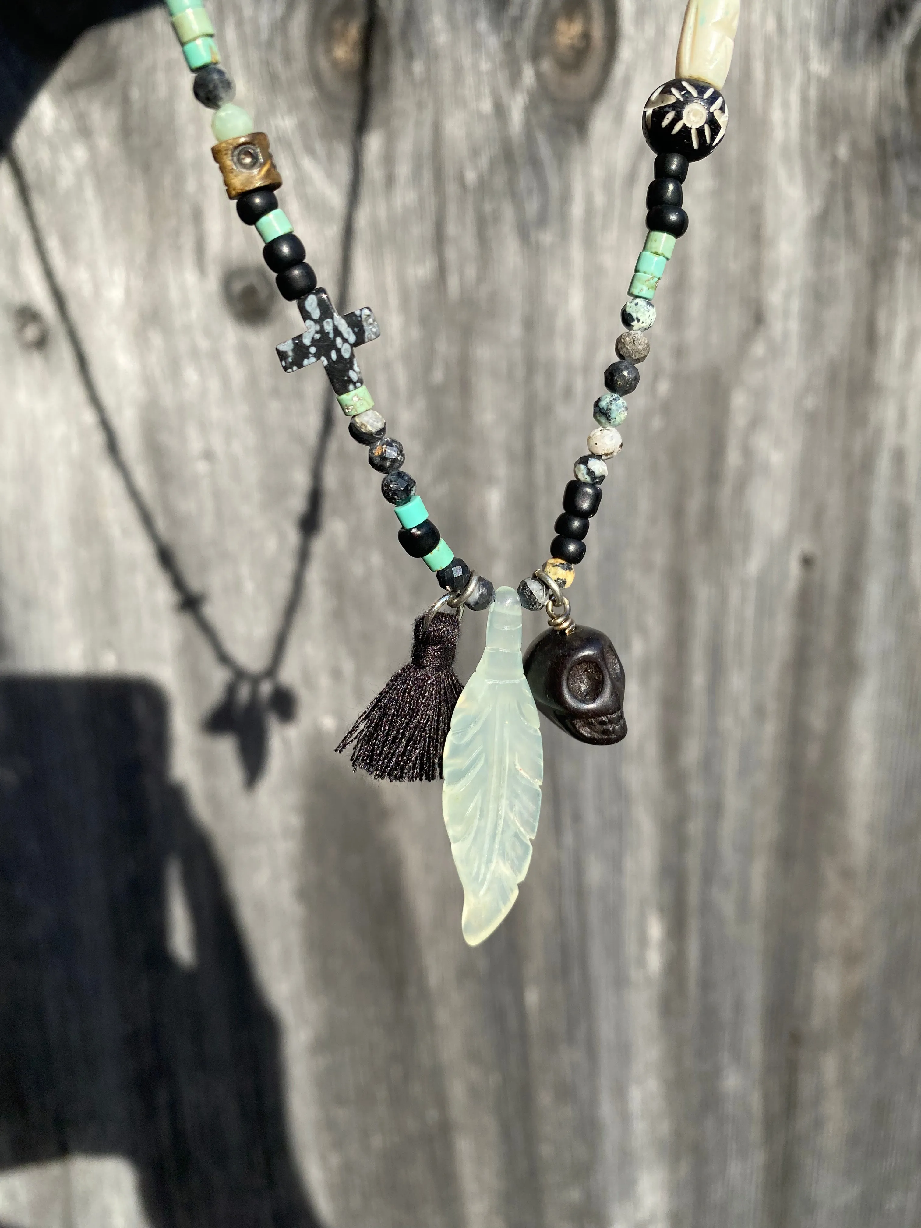 Light agate feather necklace