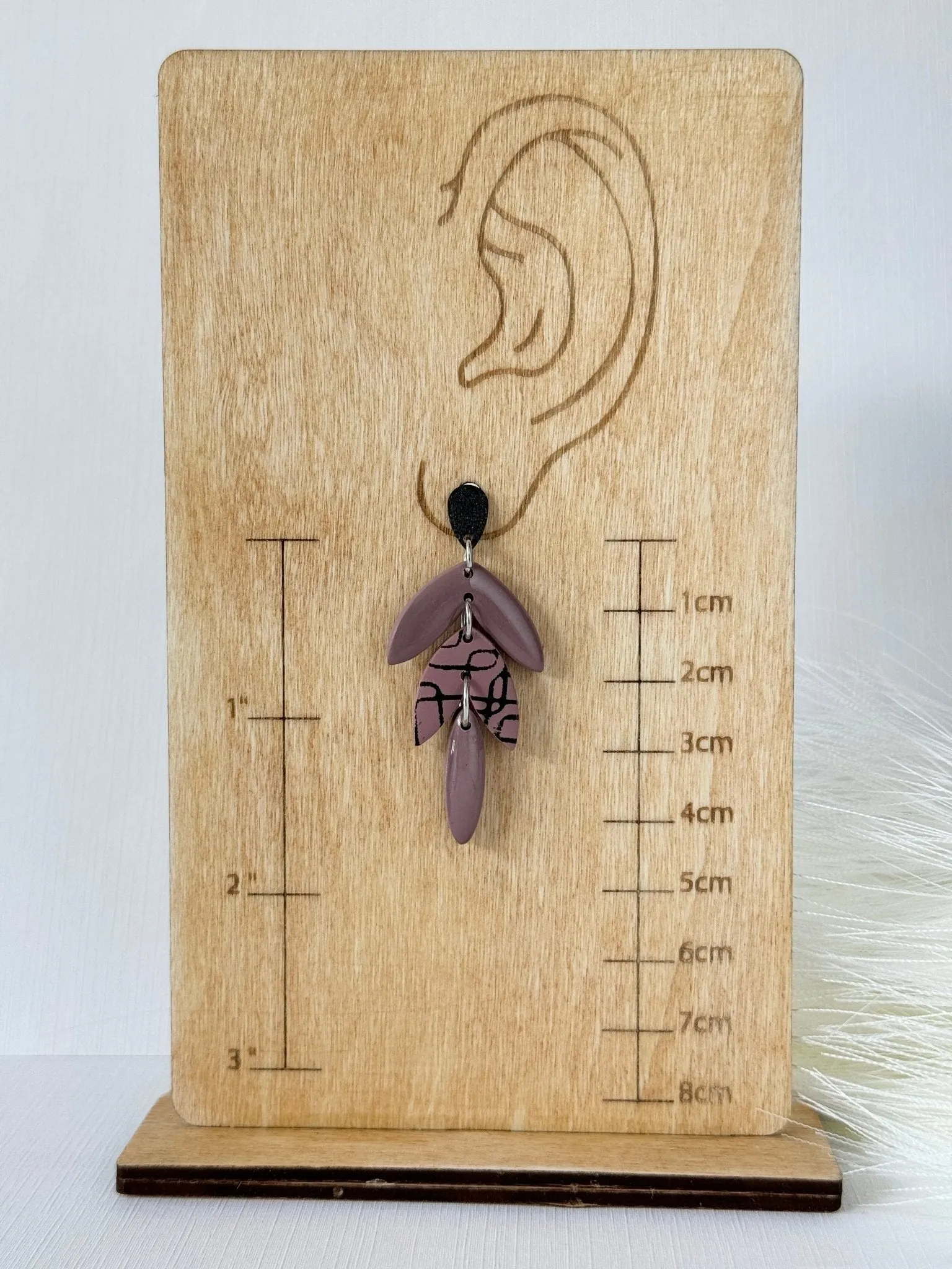 Mauve Dangles