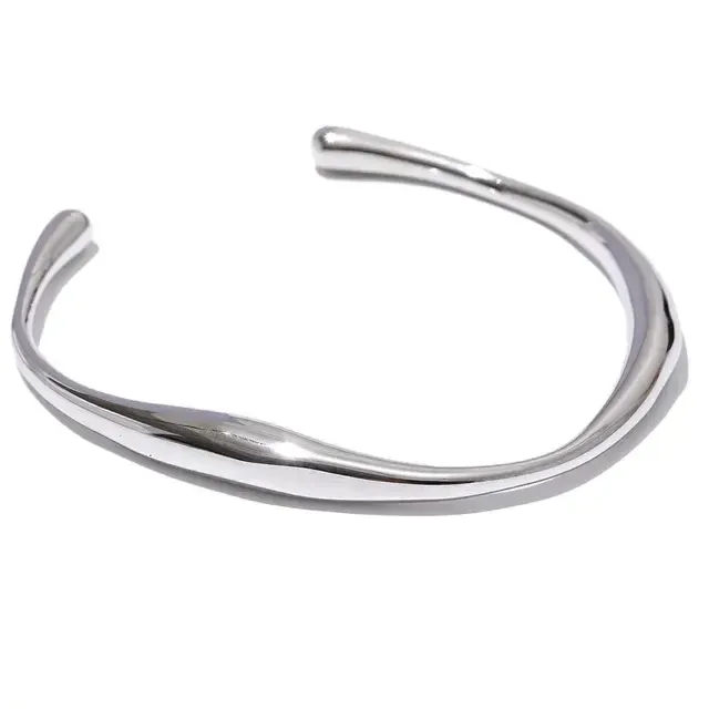 Minimalist Bangle