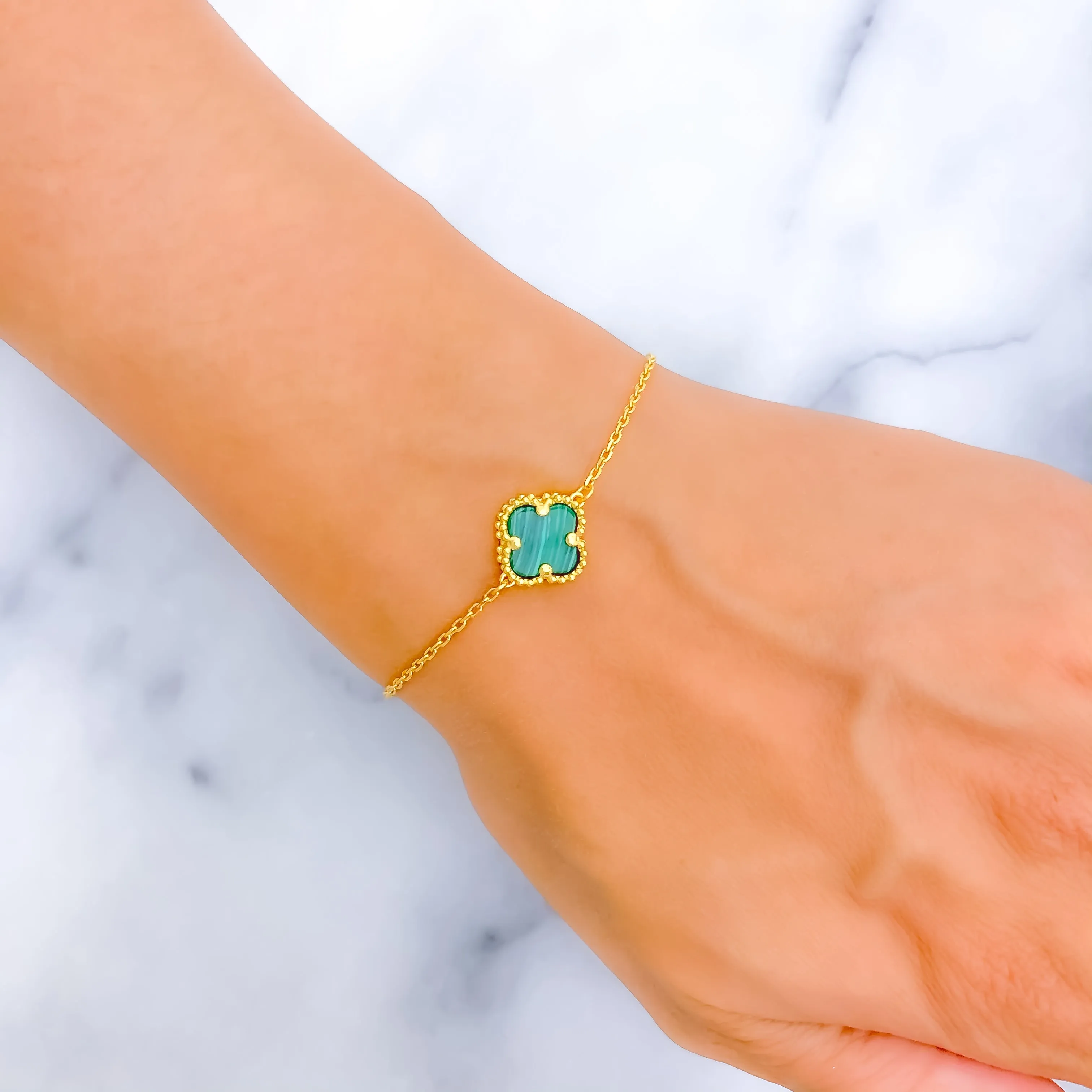 Minimalist Sleek 21k Gold Bracelet