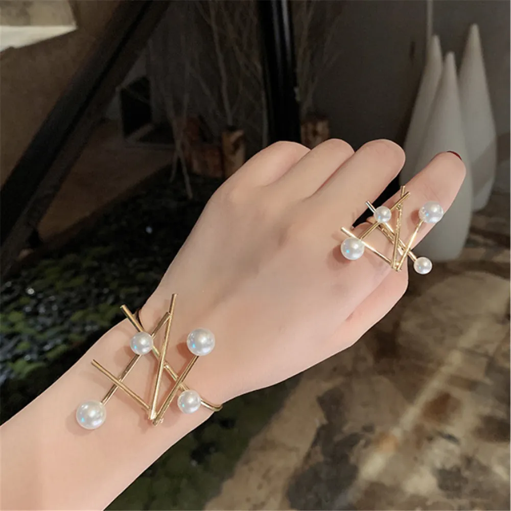 Minimalist Structure Pearl Bangle Bracelets