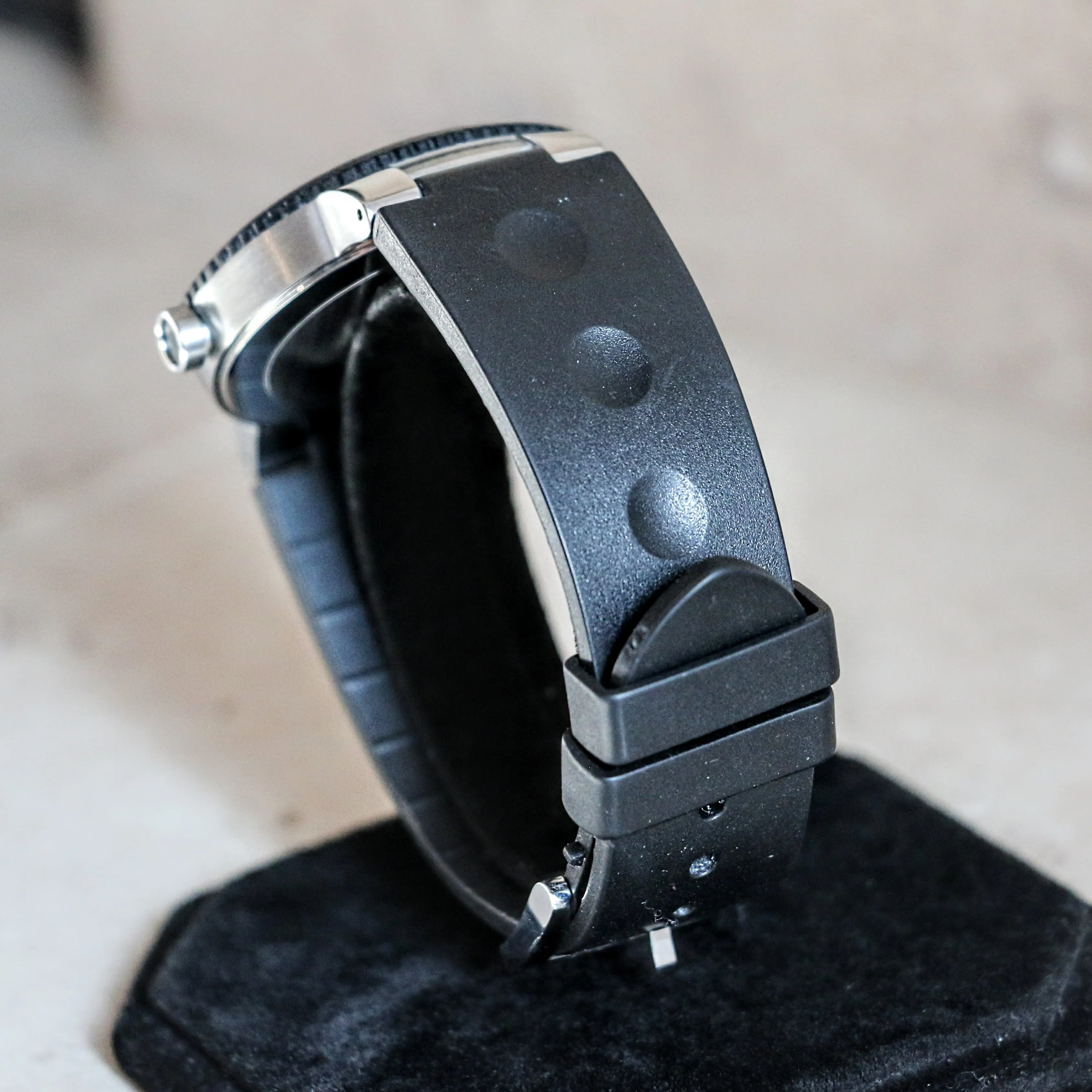 MOVADO Sport Edge Watch Black Dial Ref. 54.30.1286 Stainless Steel Case Wristwatch