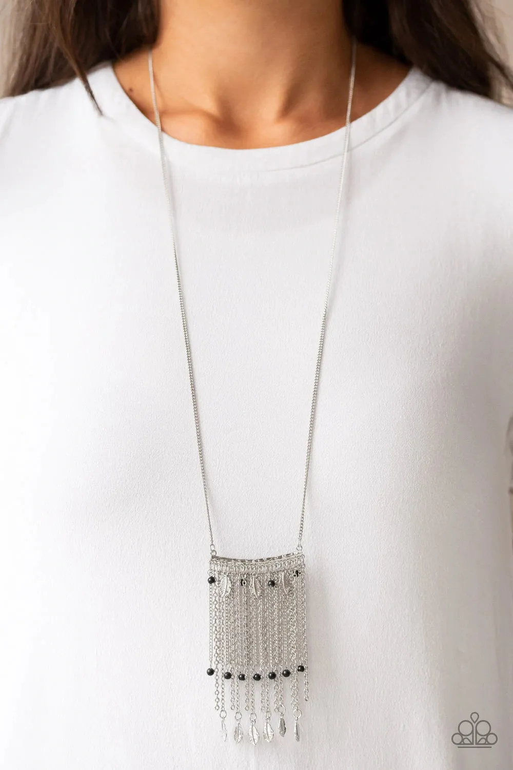 On The Fly - Black Necklace