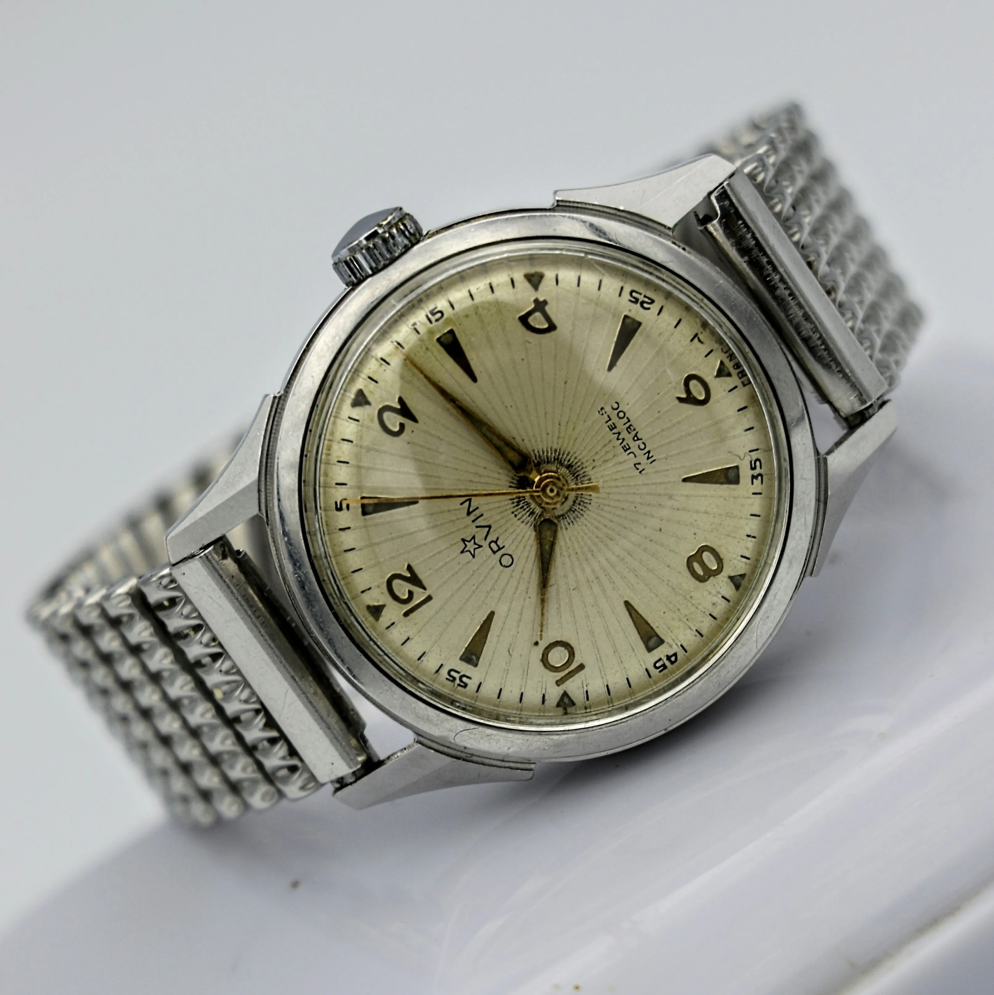ORVIN Incabloc Watch 17 Jewels 32mm France Made Wristwatch Original Box!