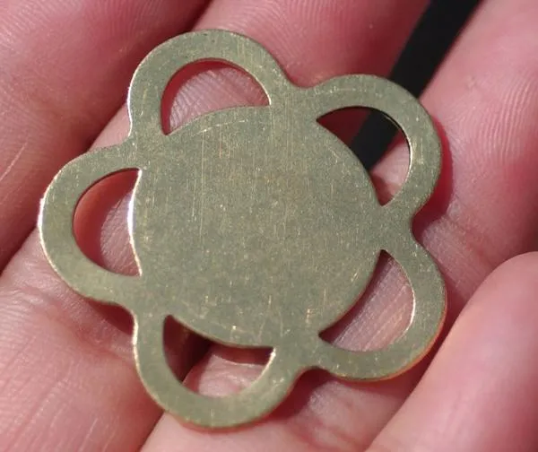 Petal Cutout in Flower Metal 31mm Cutout