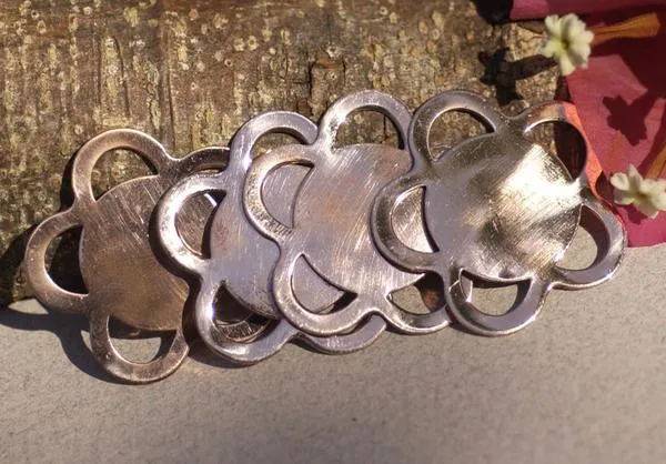 Petal Cutout in Flower Metal 31mm Cutout