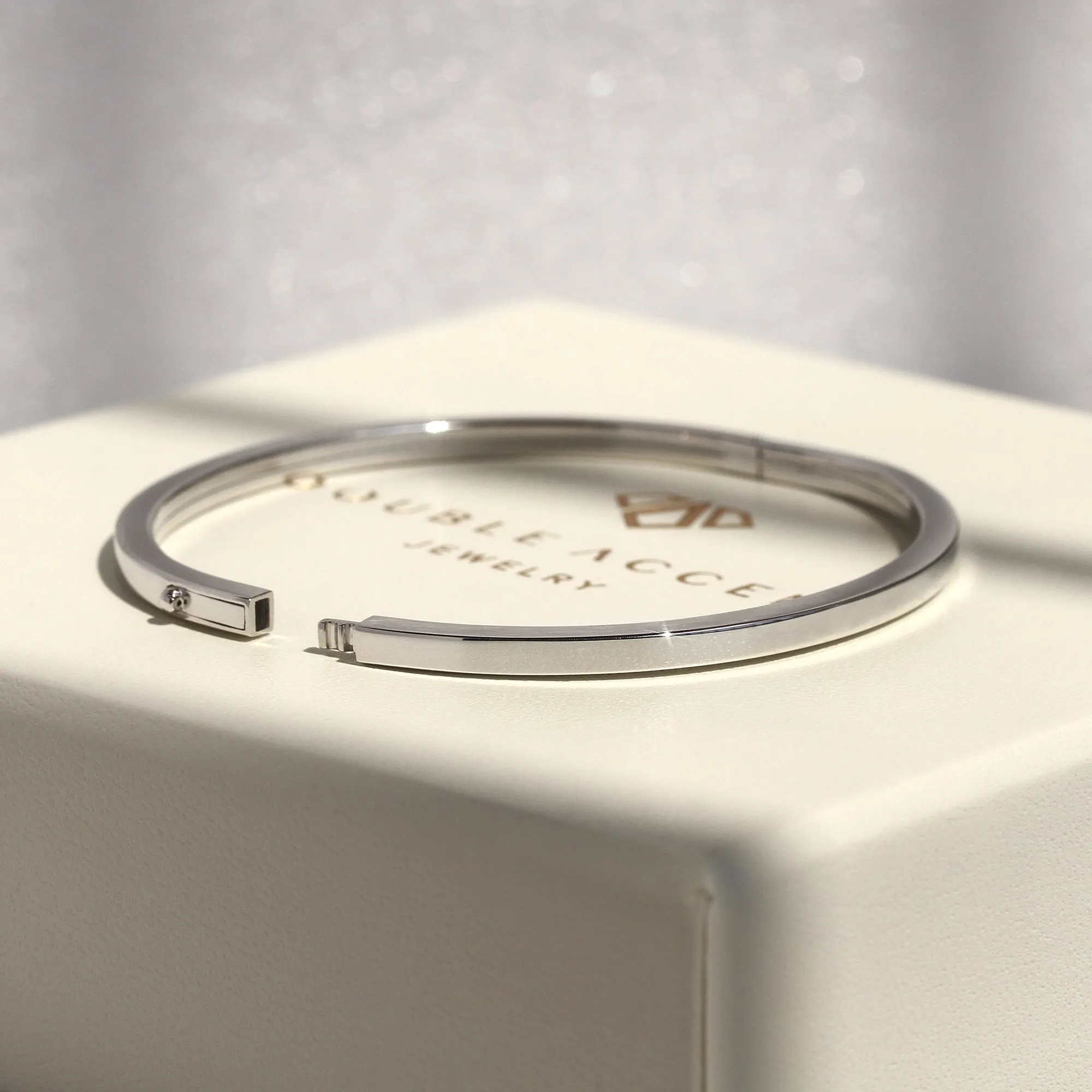 Puffed Shine Gold Bangle