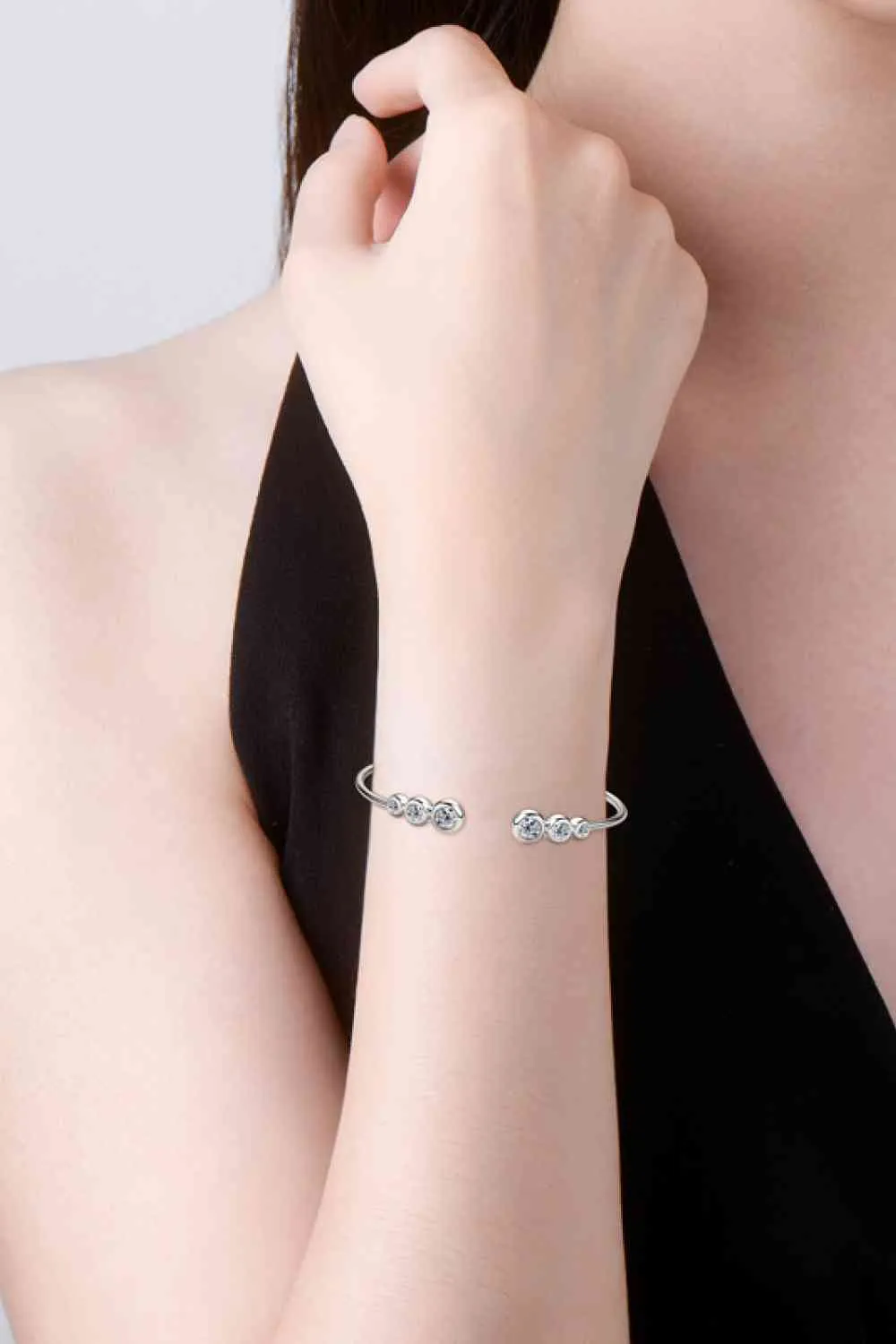 Radiant Elegance Moissanite Bracelet