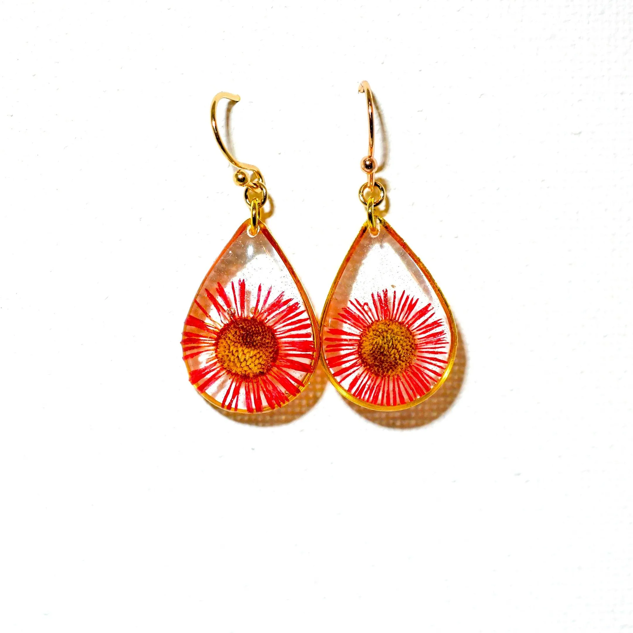 Red Daisy Teardrop Earrings