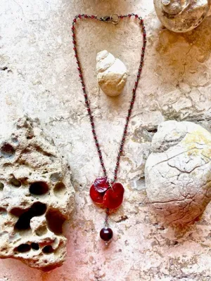 Rosa Short Silhouette Necklace