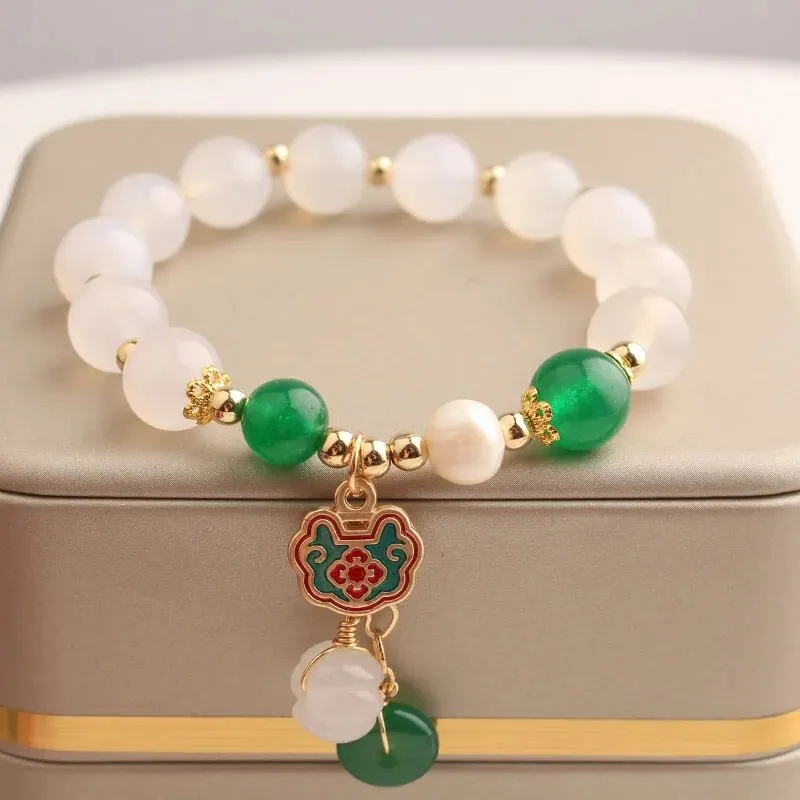 Rose sisi Zodiac Year Red Agate Female Bracelet Transit Tiger Strawberry Crystal Pearl Girl jewelry for women jewelry gift