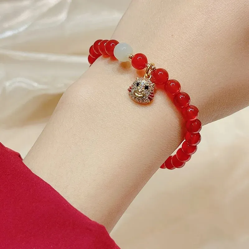 Rose sisi Zodiac Year Red Agate Female Bracelet Transit Tiger Strawberry Crystal Pearl Girl jewelry for women jewelry gift