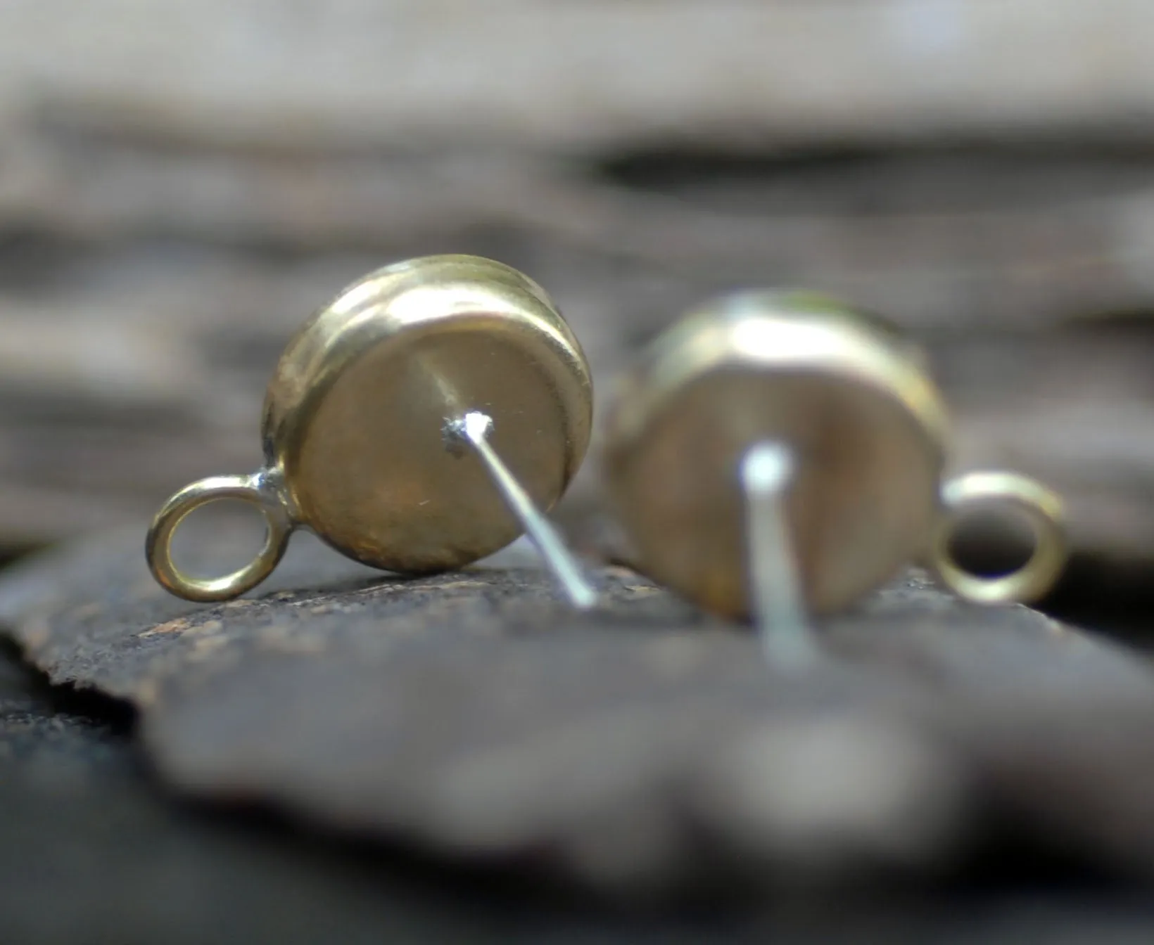 Round Stud Earrings with Bezel Cups for Resin Jewelry