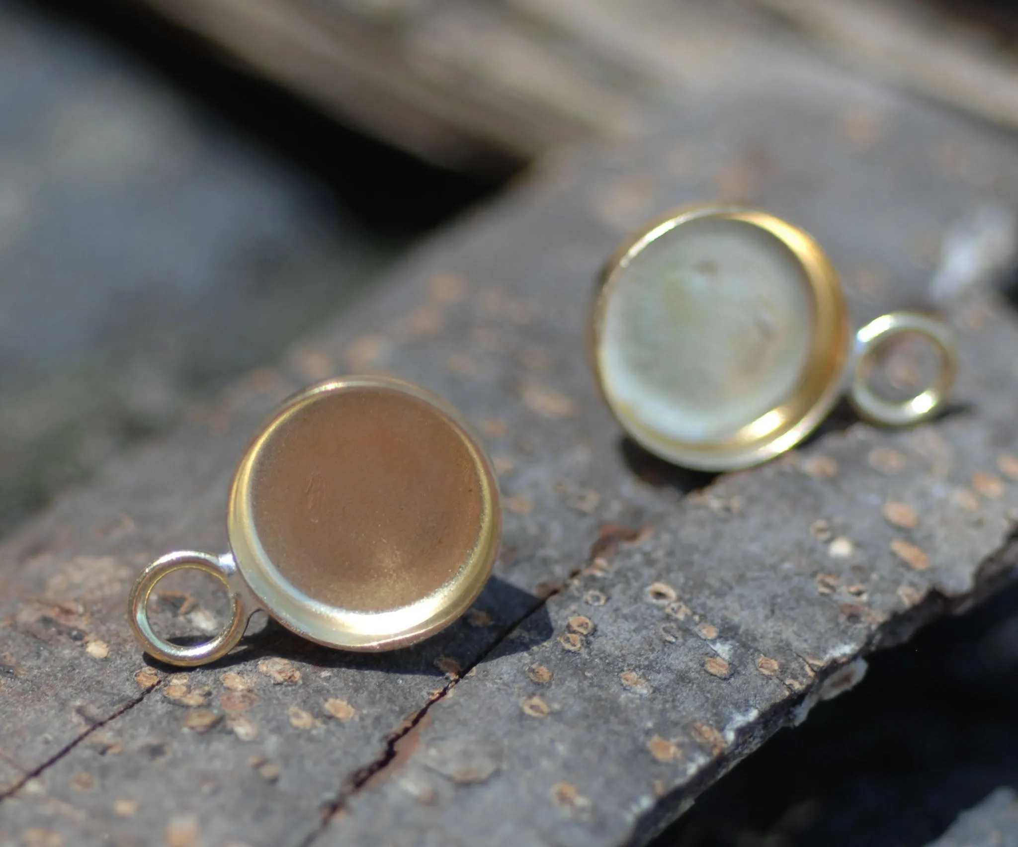 Round Stud Earrings with Bezel Cups for Resin Jewelry