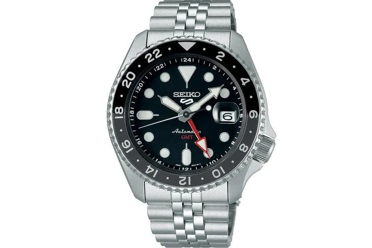 Seiko 5 Silver Stainless Steel Sports Mens SSK001K