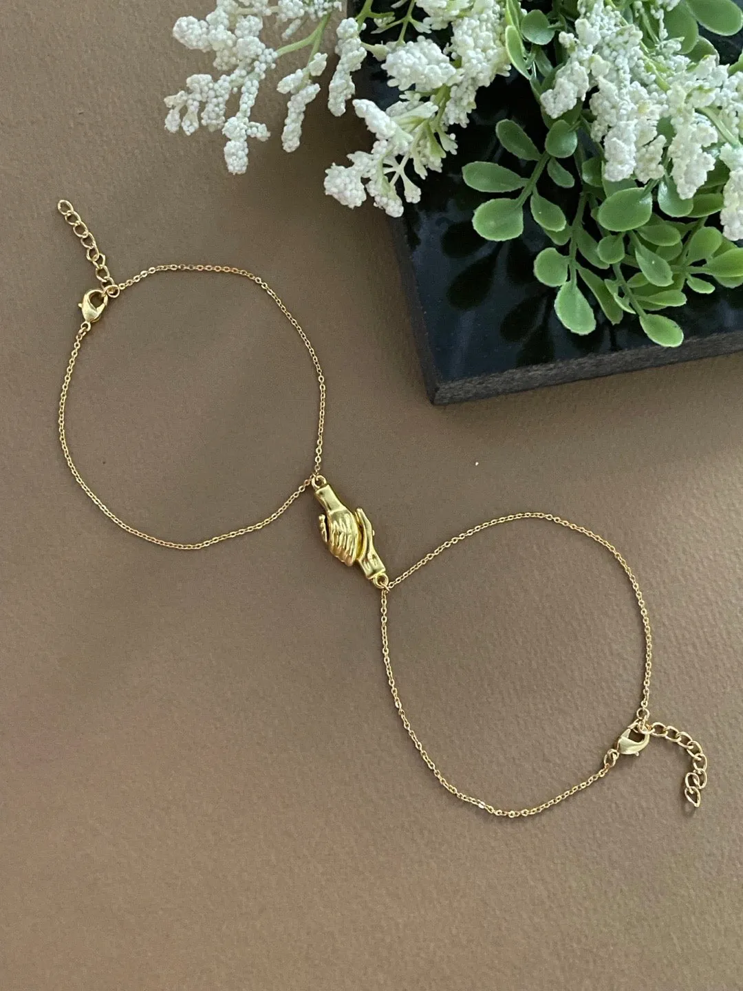 (Set of 2) Gold Plated Hand Holding Magnet Bracelets