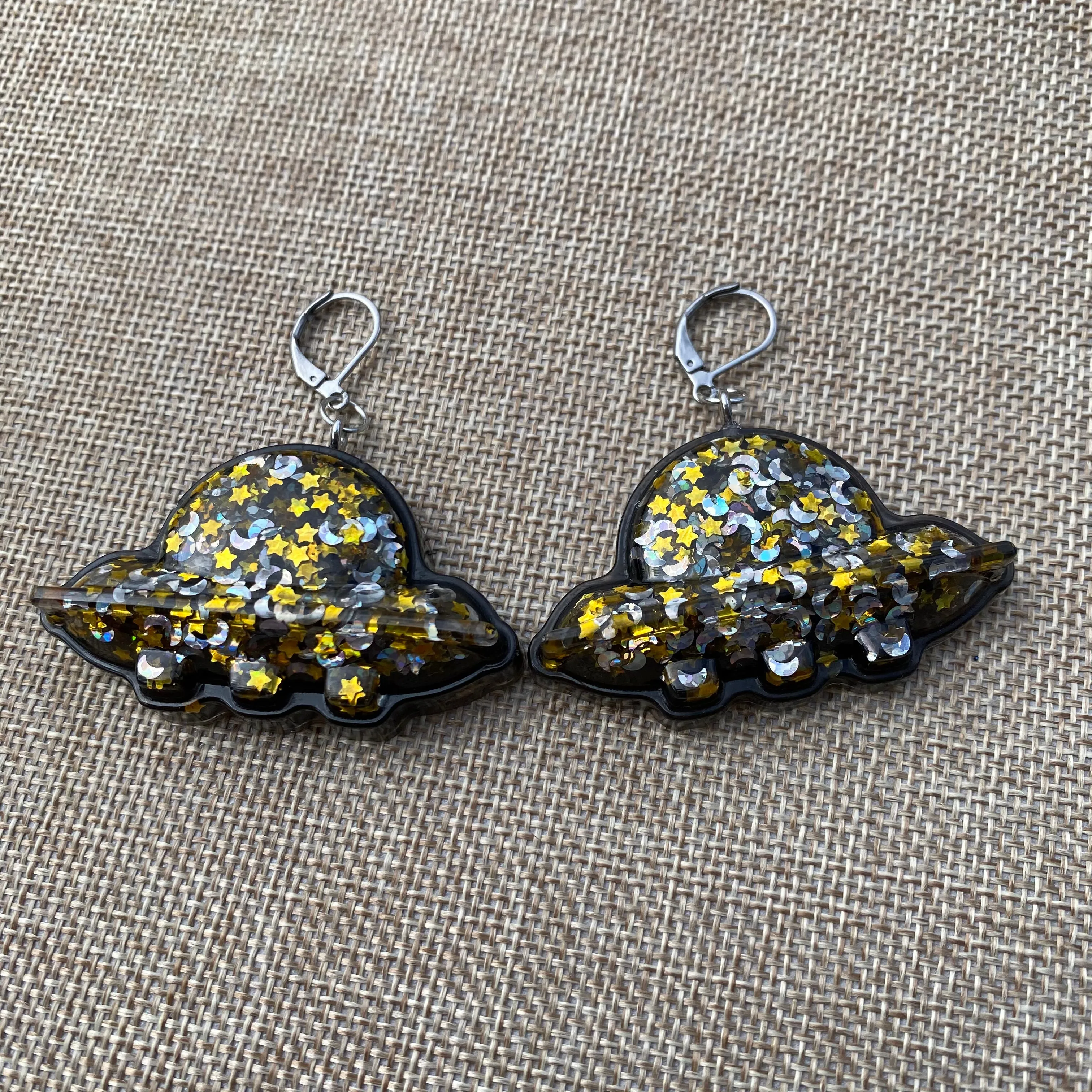 Star & Moon Glitter Spaceship Earrings🛸