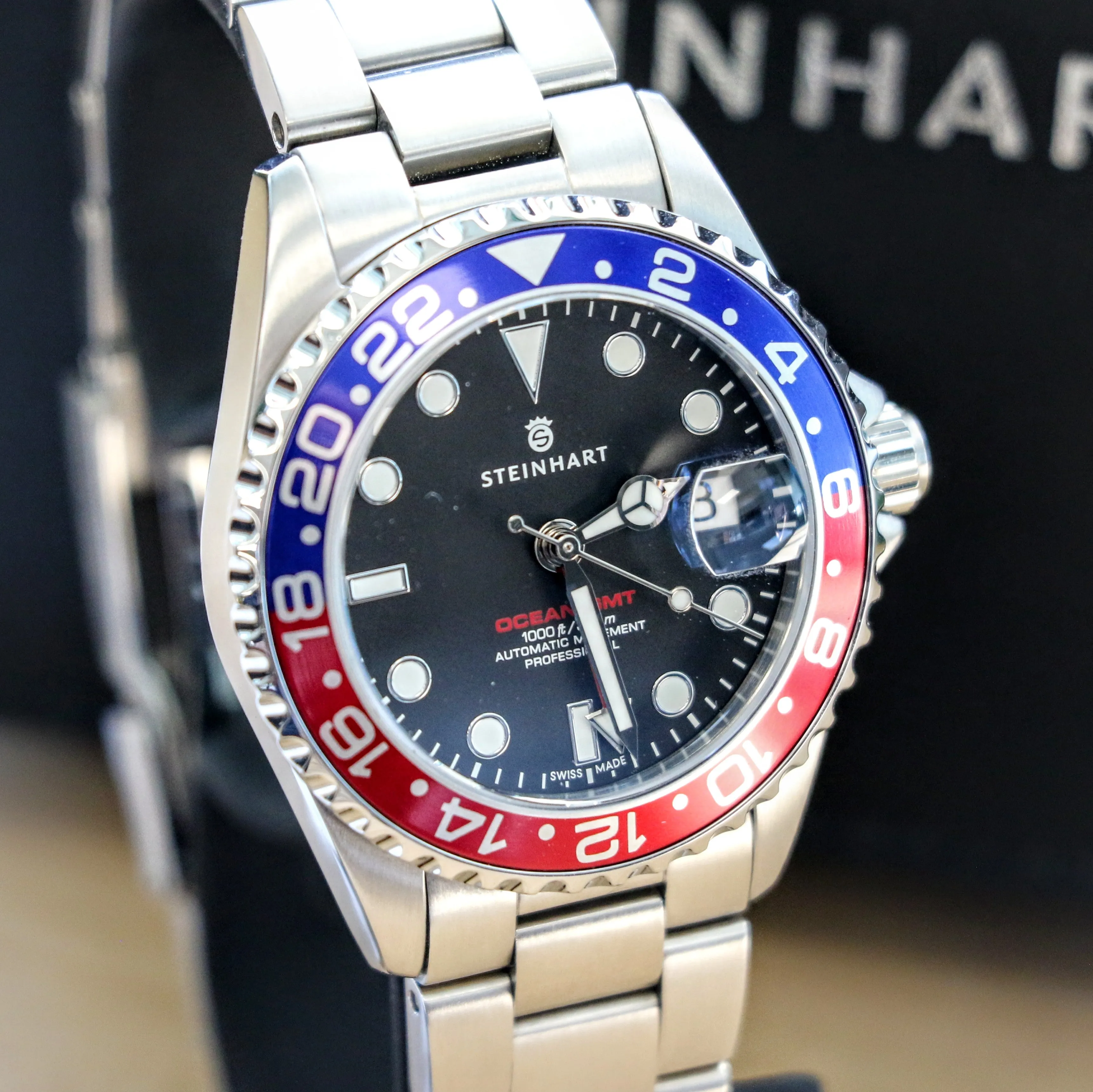 Steinhart Ocean 39 GMT Automatic Watch RED-BLUE Pepsi Bezel ALL Original! Box & Papers!